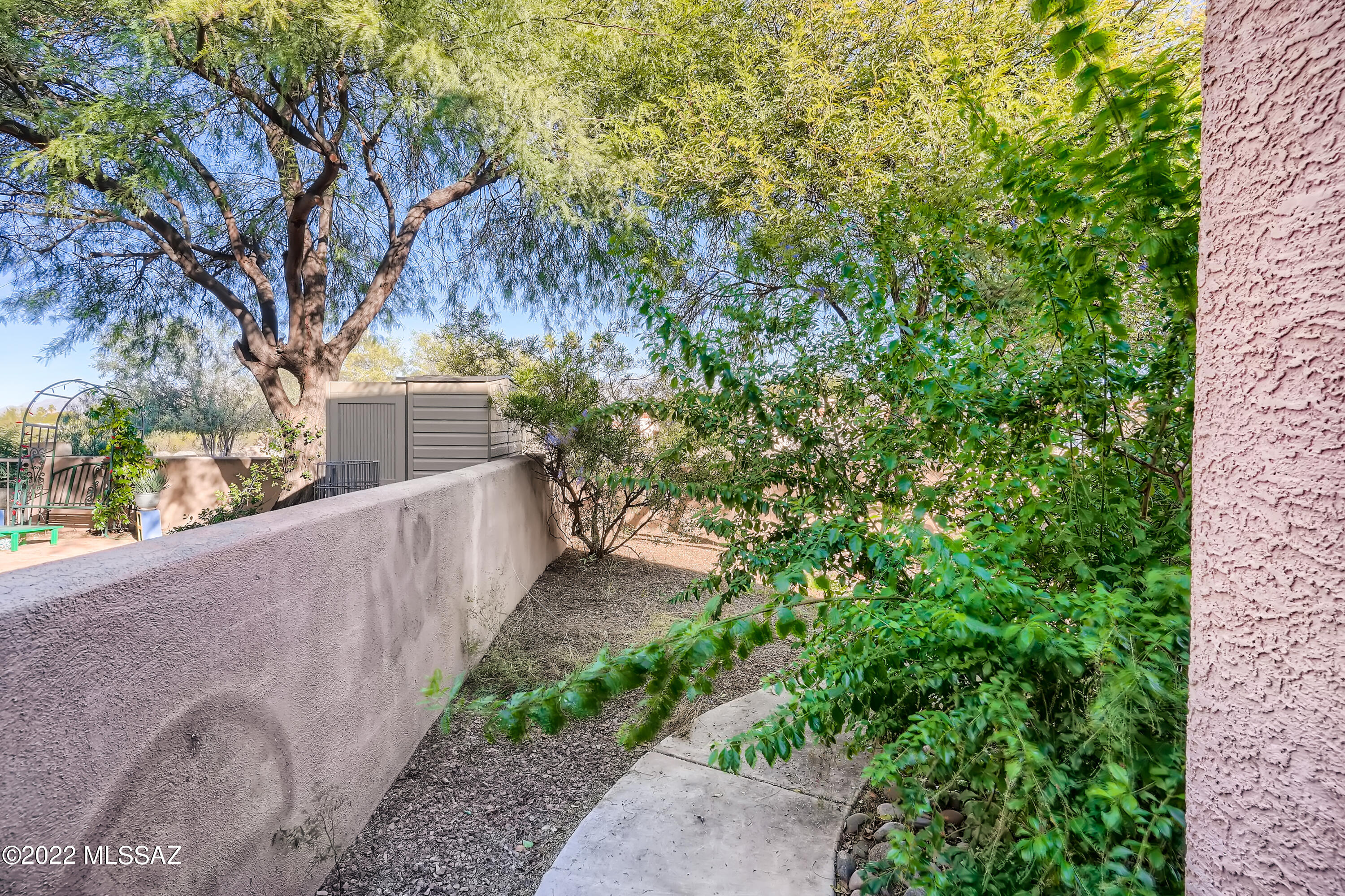 La Esperanza Town Homes (1-26) - Residential