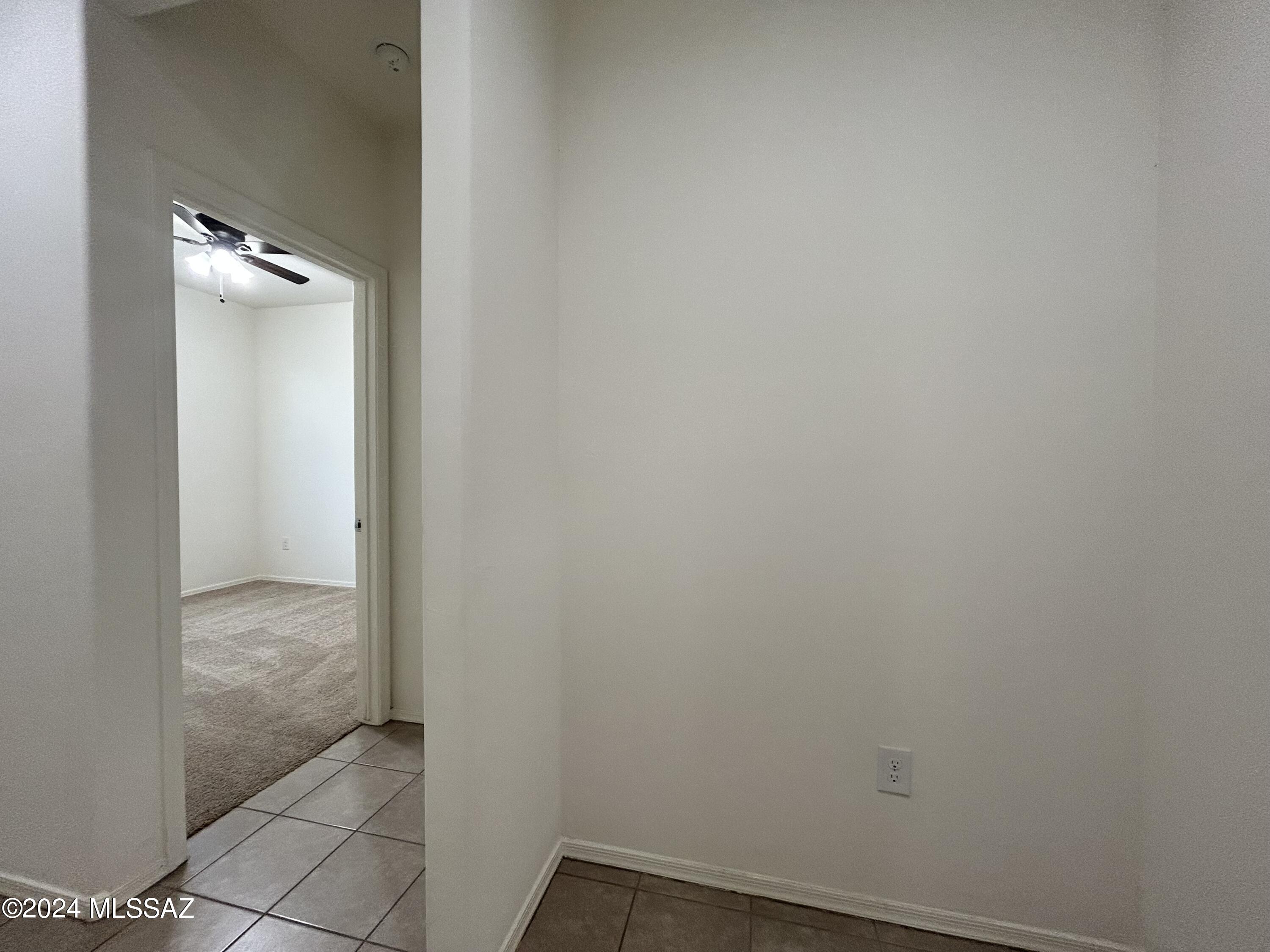 La Estancia De Tucson (1-330) - Residential Lease