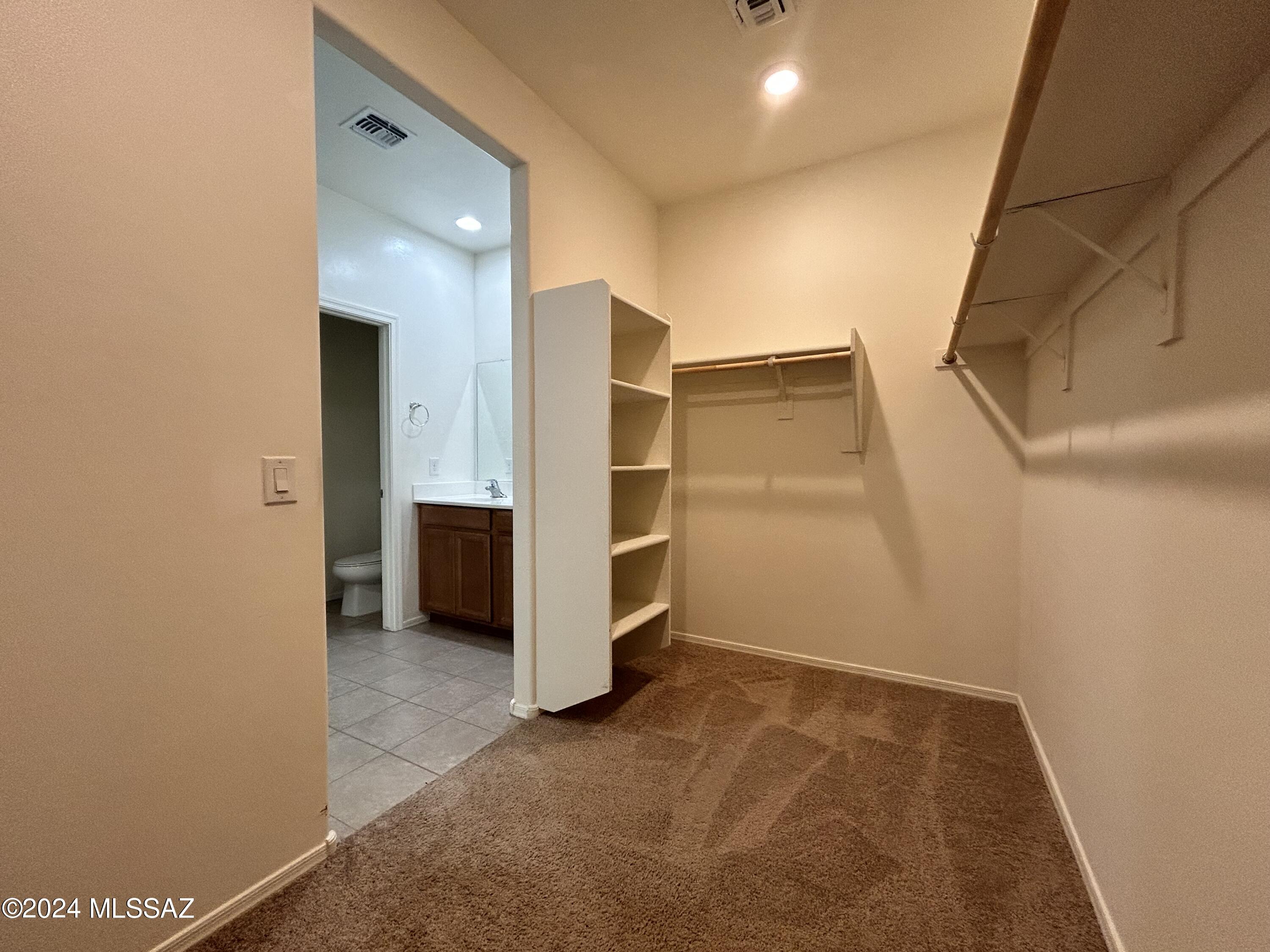 La Estancia De Tucson (1-330) - Residential Lease