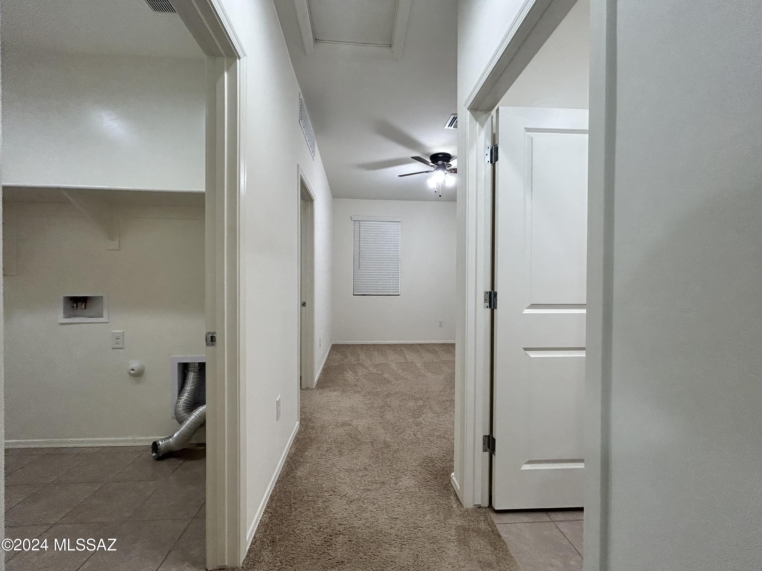 La Estancia De Tucson (1-330) - Residential Lease
