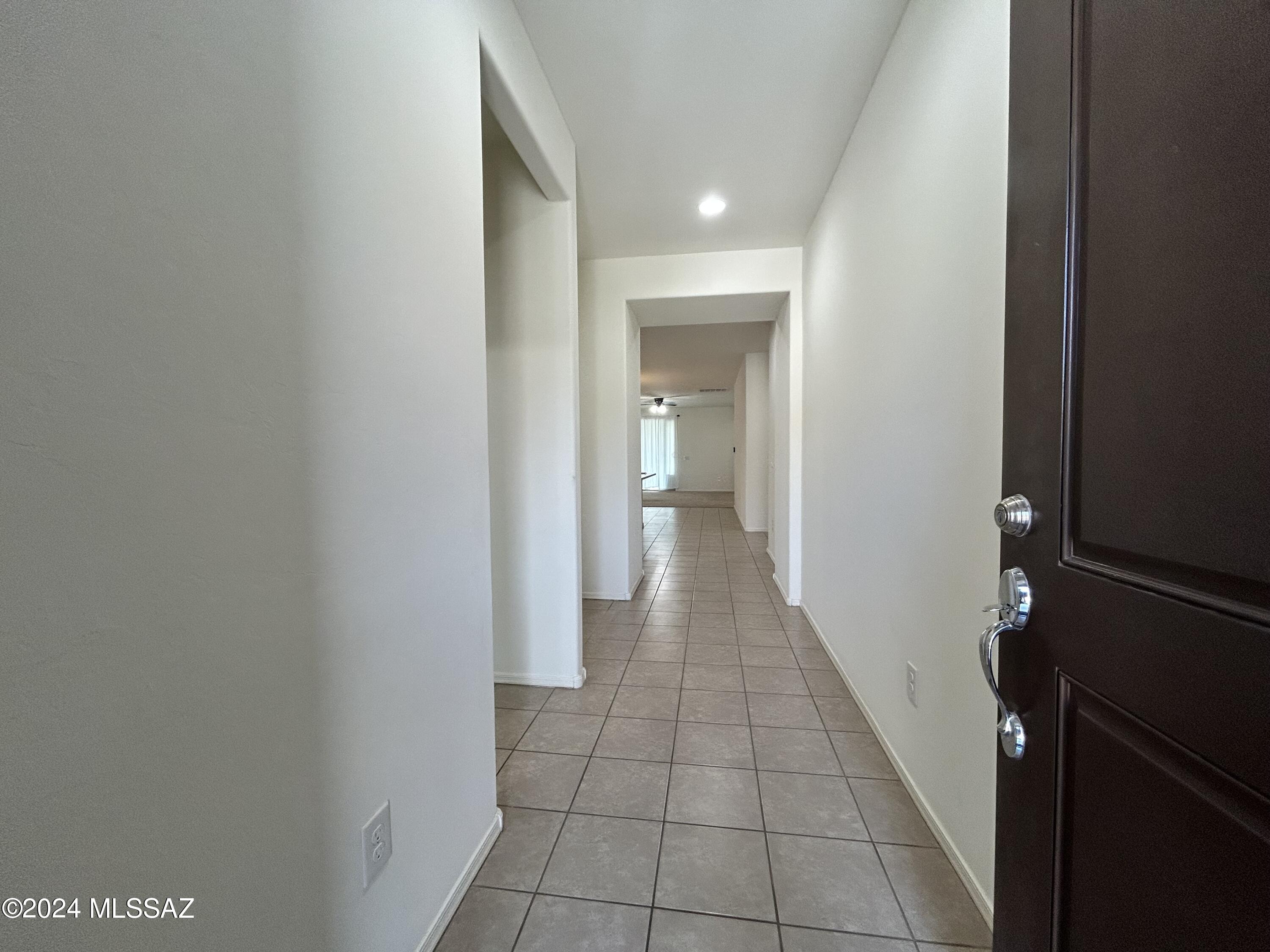 La Estancia De Tucson (1-330) - Residential Lease