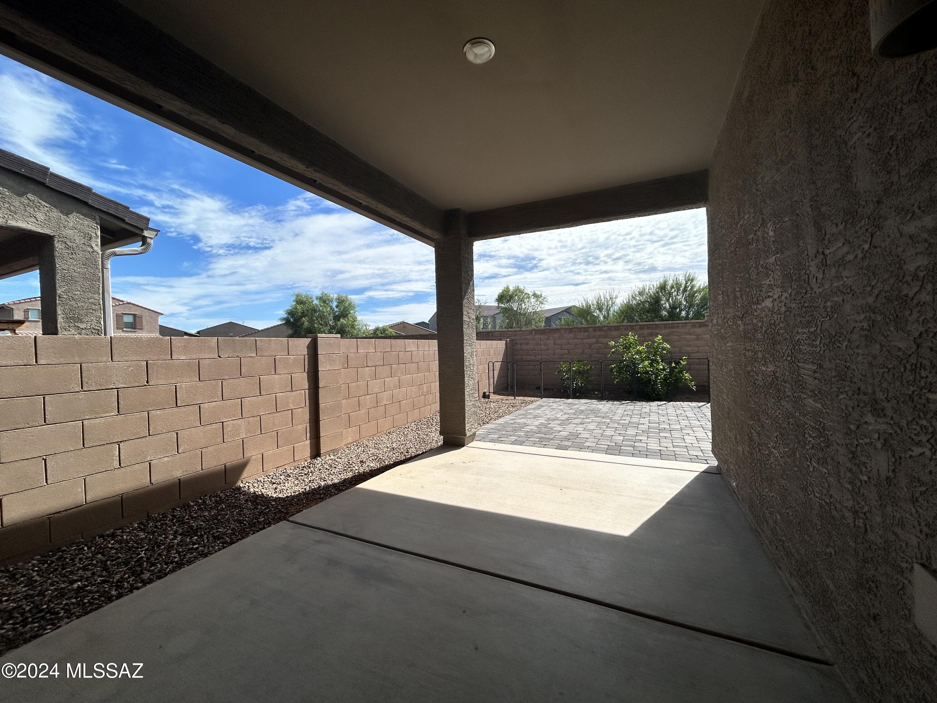 La Estancia De Tucson (1-330) - Residential Lease