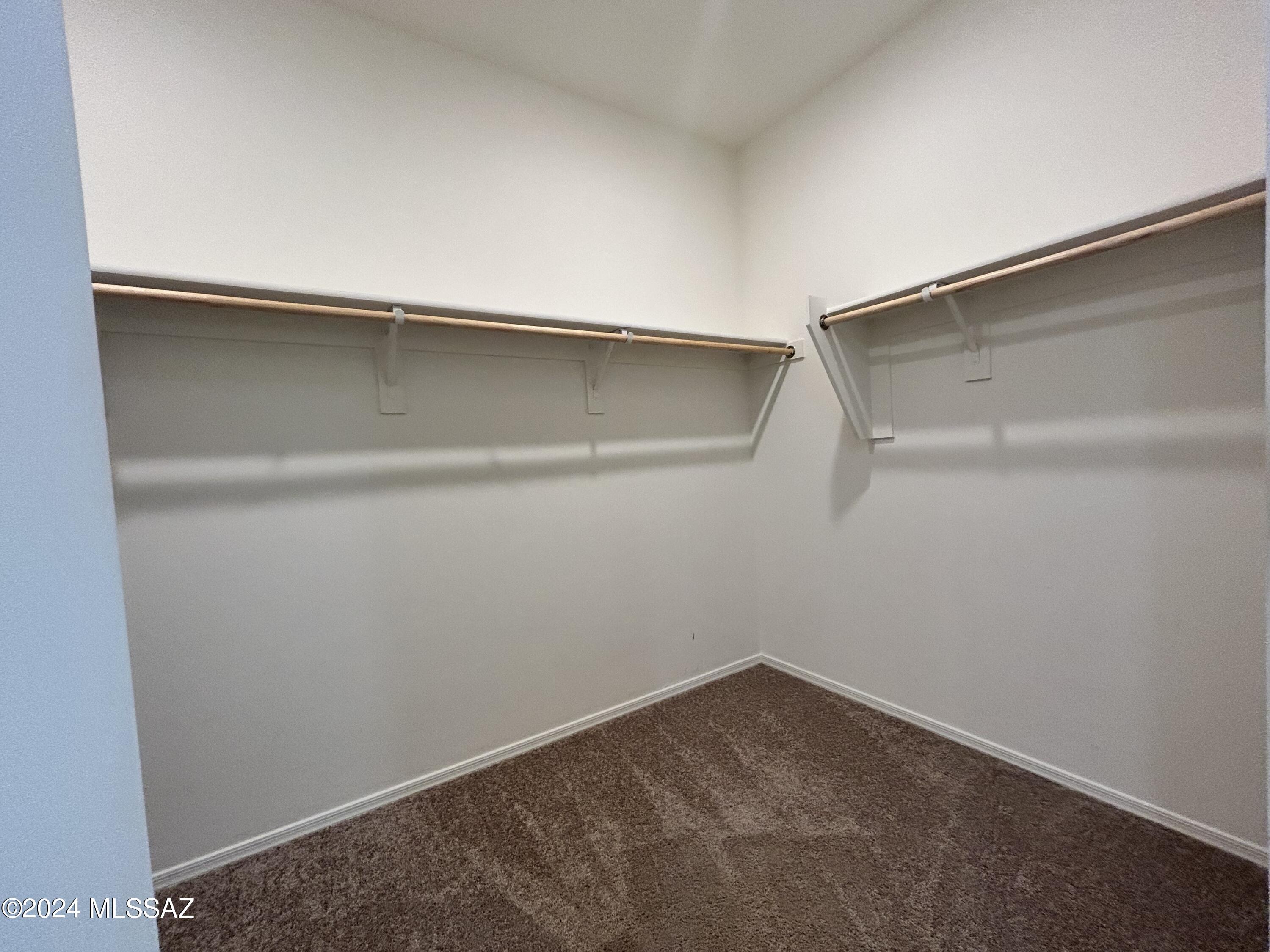 La Estancia De Tucson (1-330) - Residential Lease