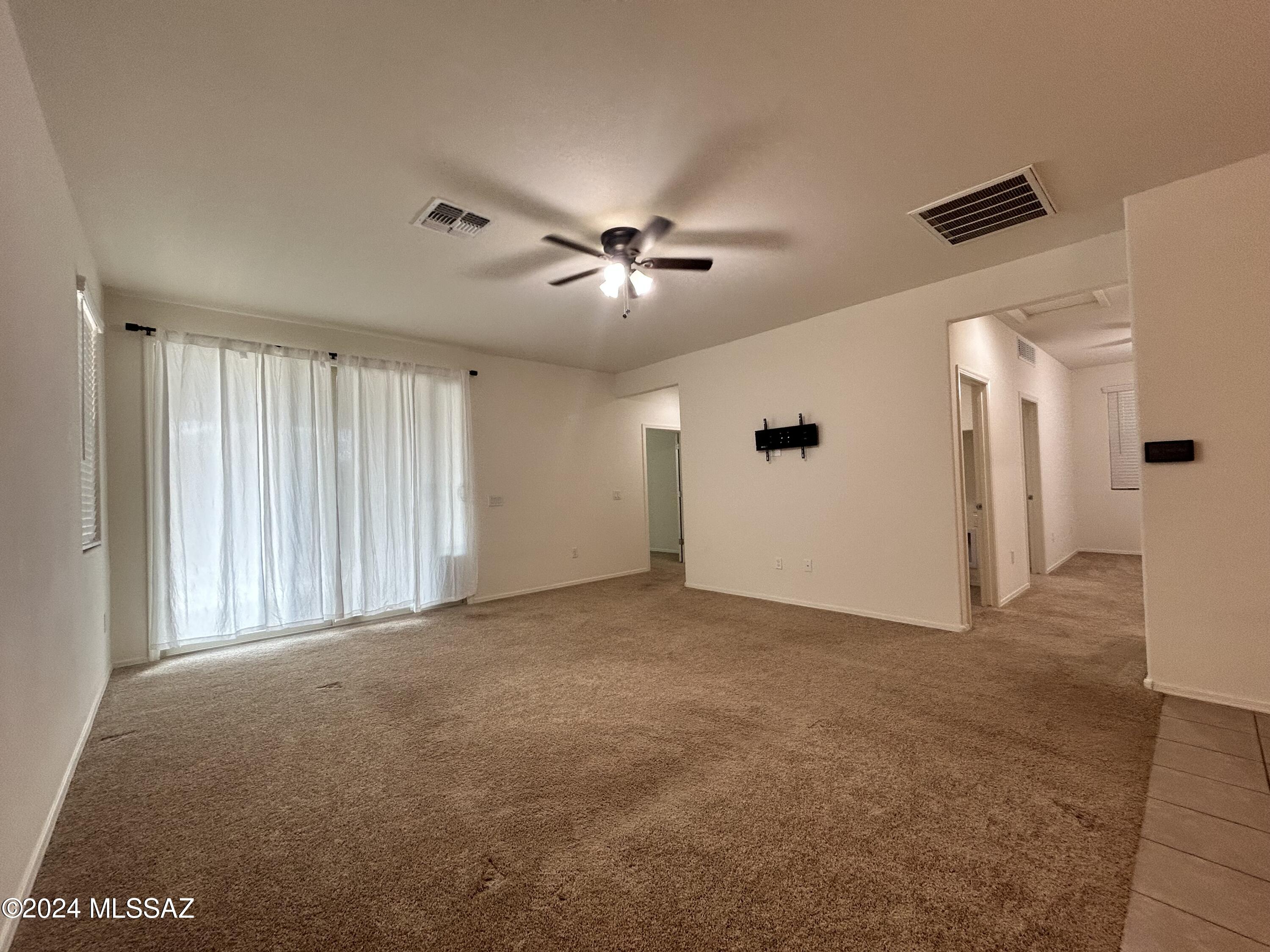 La Estancia De Tucson (1-330) - Residential Lease