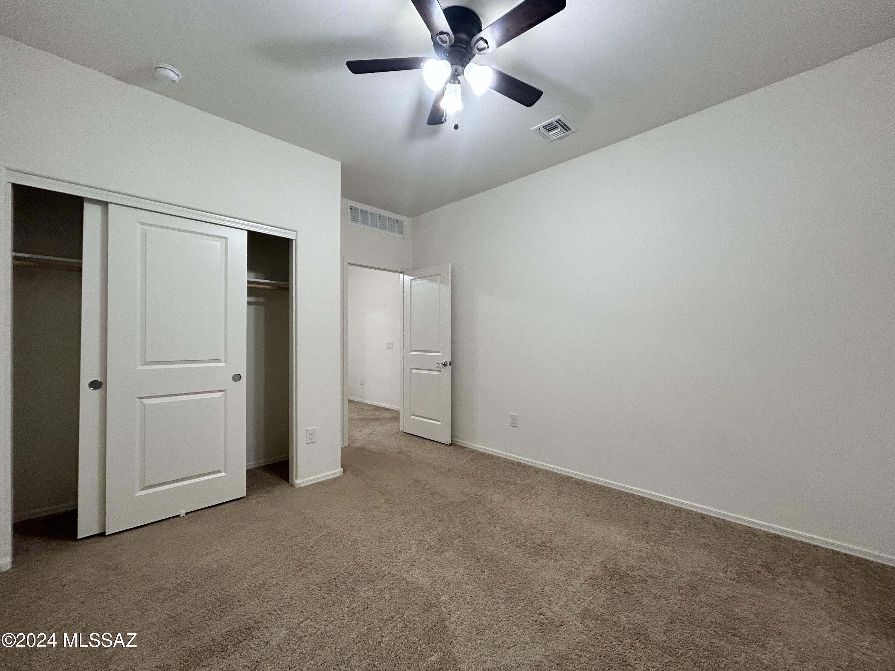 La Estancia De Tucson (1-330) - Residential Lease