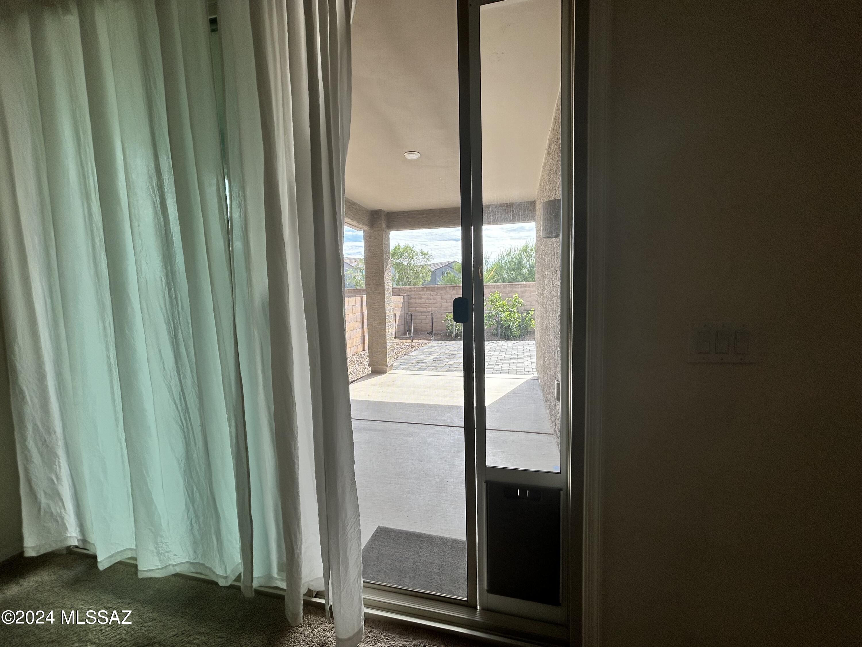 La Estancia De Tucson (1-330) - Residential Lease