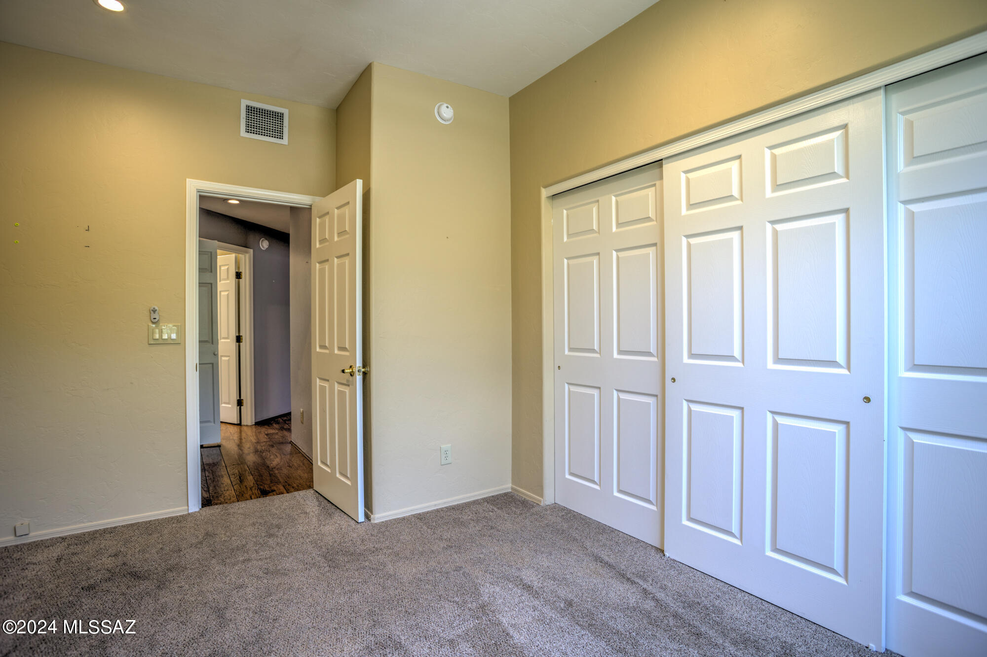 Rancho Alamo (1-15) - Residential