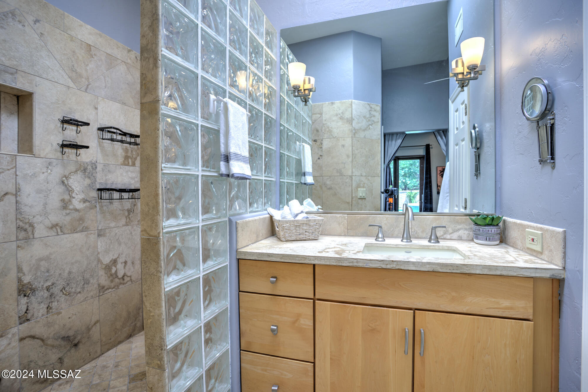 Rancho Alamo (1-15) - Residential