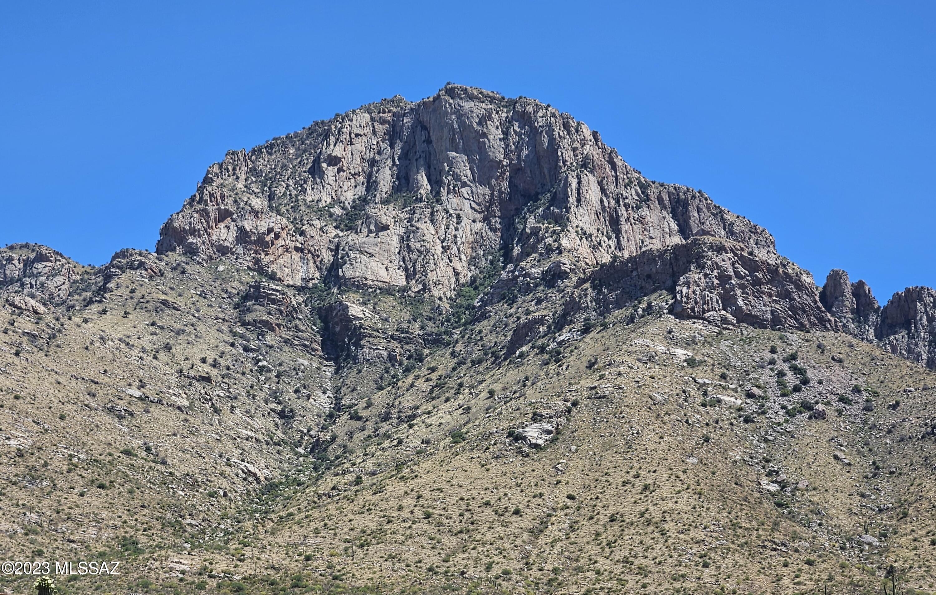 One of the last canyon side lots available in gated Ponticello @ La Reserve!  This lot offers unobstructed views of Pusch Ridge mountains for you to enjoy the amazing sunrises and sunsets everyday in this peaceful community that is truly a hidden gem.  Come and build your luxury home on this flat, graded, lot high above Oro Valley!    Amenities are just minutes away.  AND...there is no time frame to build!