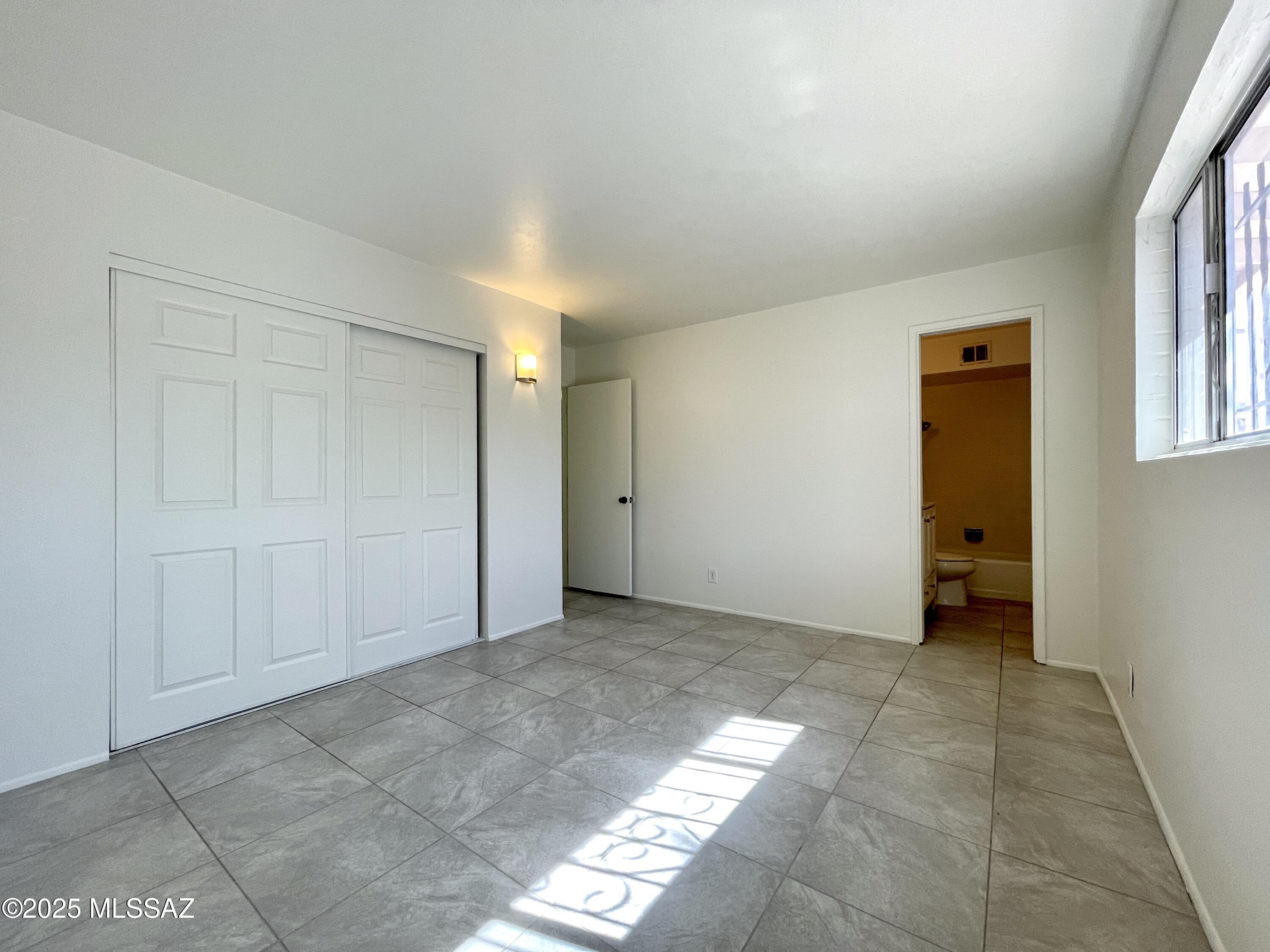 Desert Hills (1-82) - Residential Lease