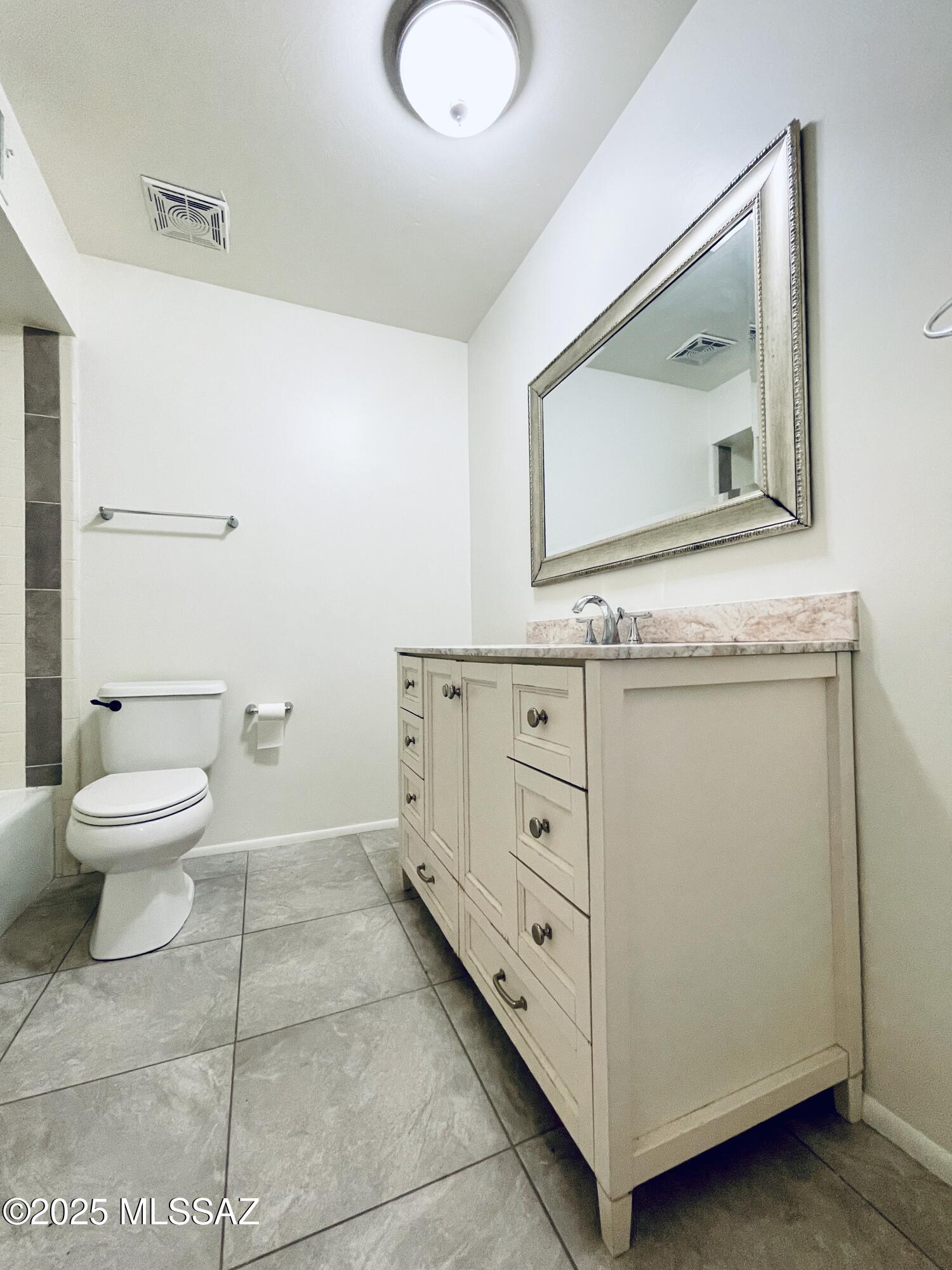 Desert Hills (1-82) - Residential Lease