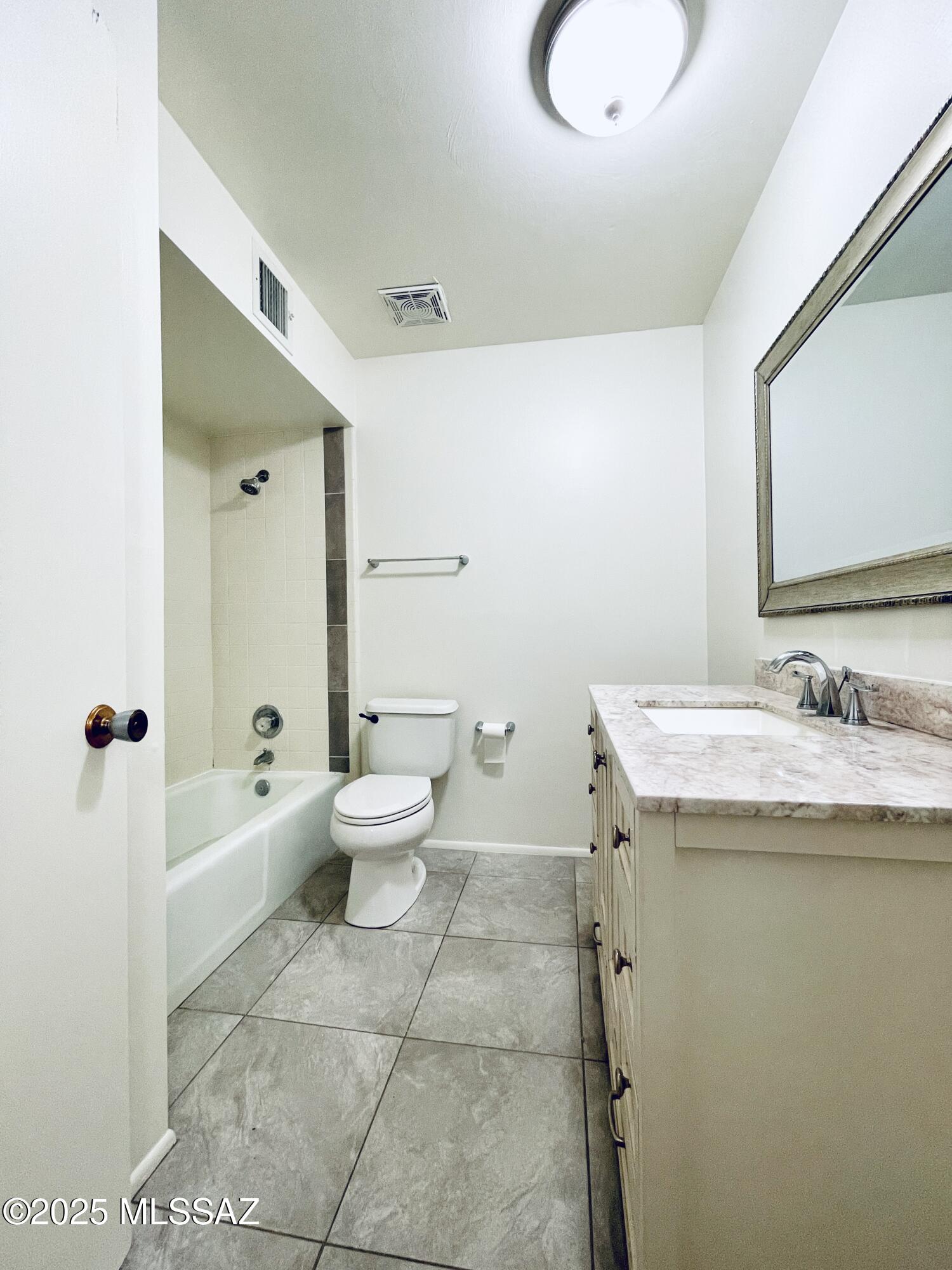 Desert Hills (1-82) - Residential Lease