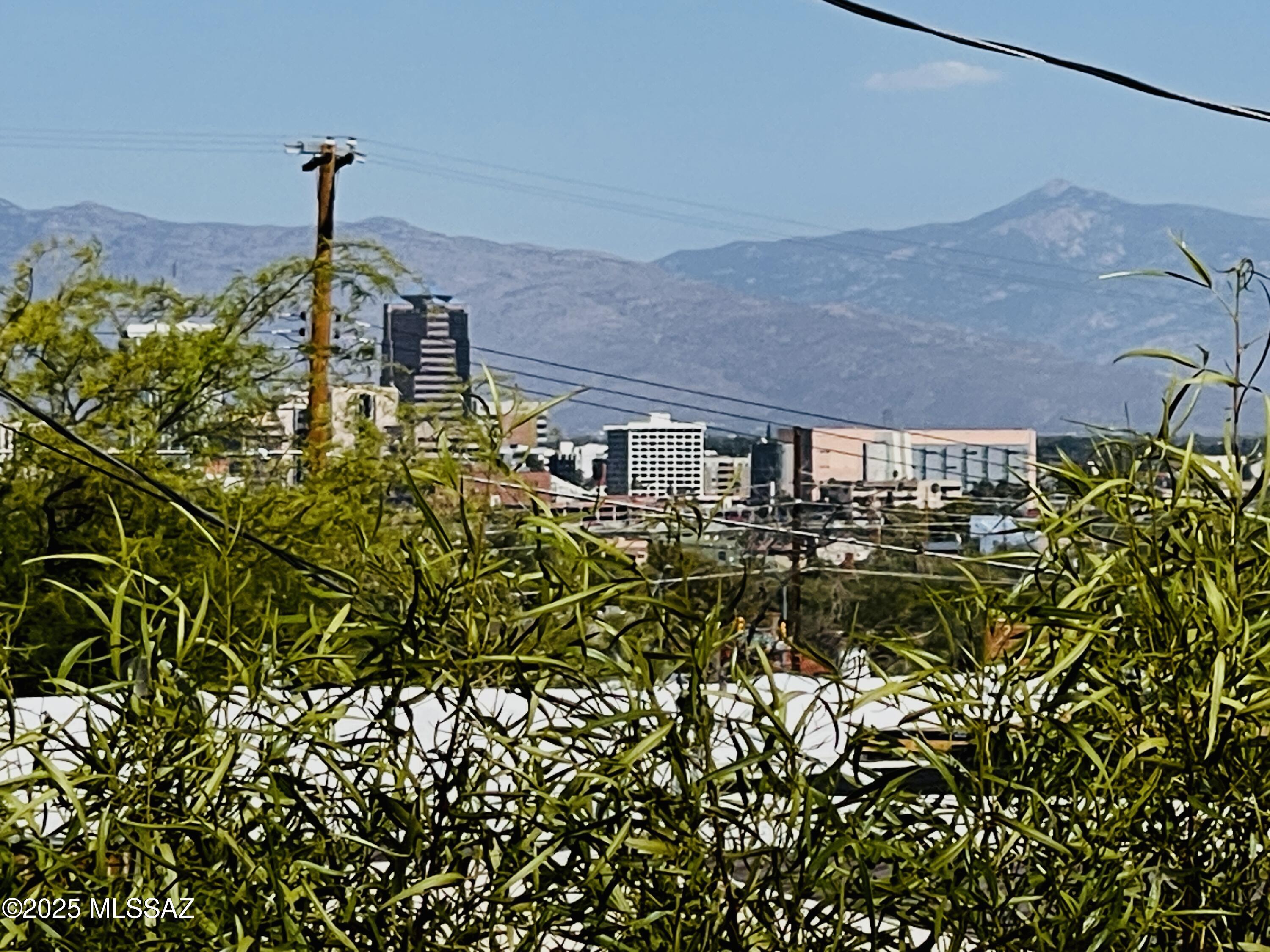 Desert Hills (1-82) - Residential Lease