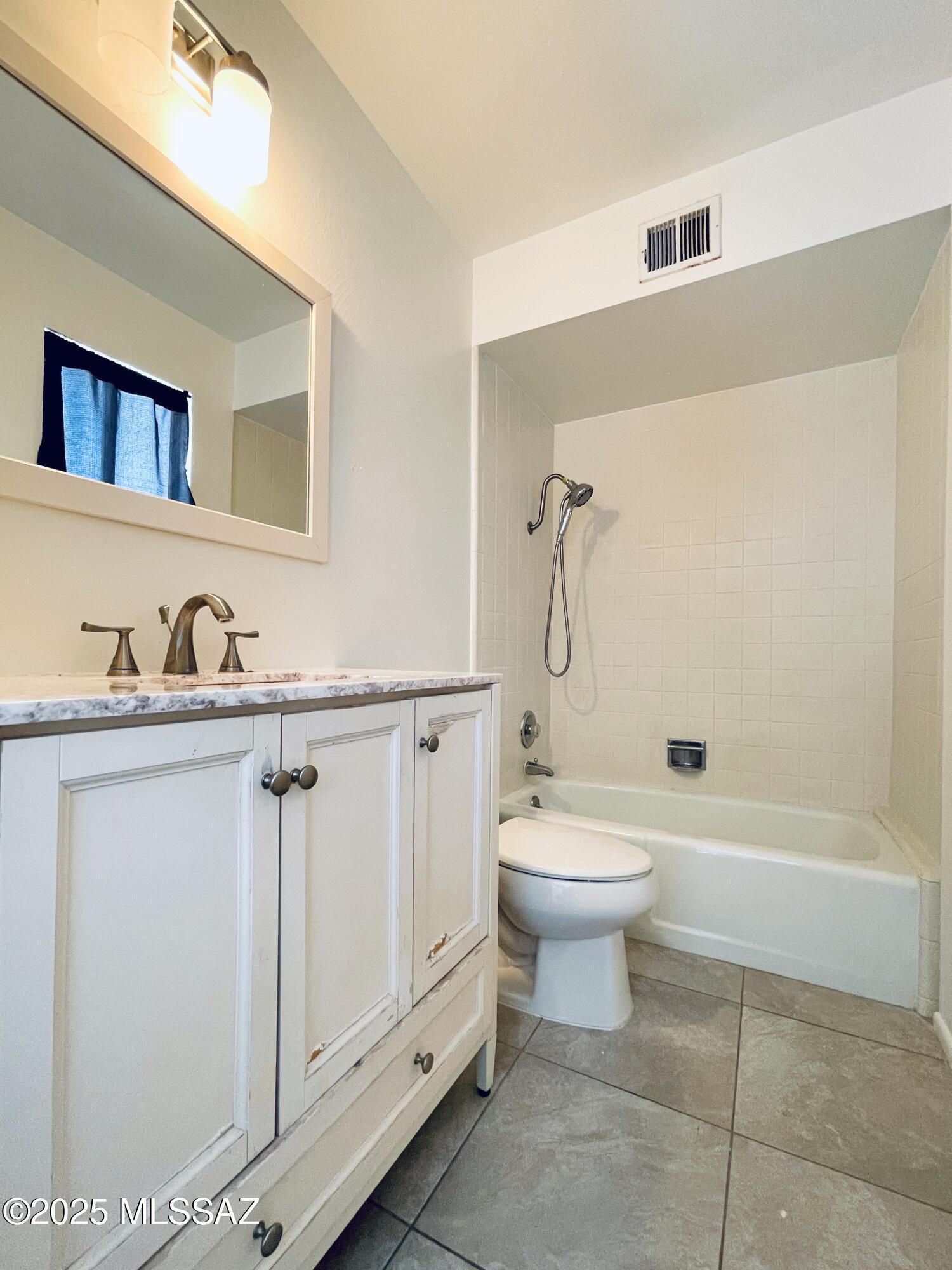 Desert Hills (1-82) - Residential Lease