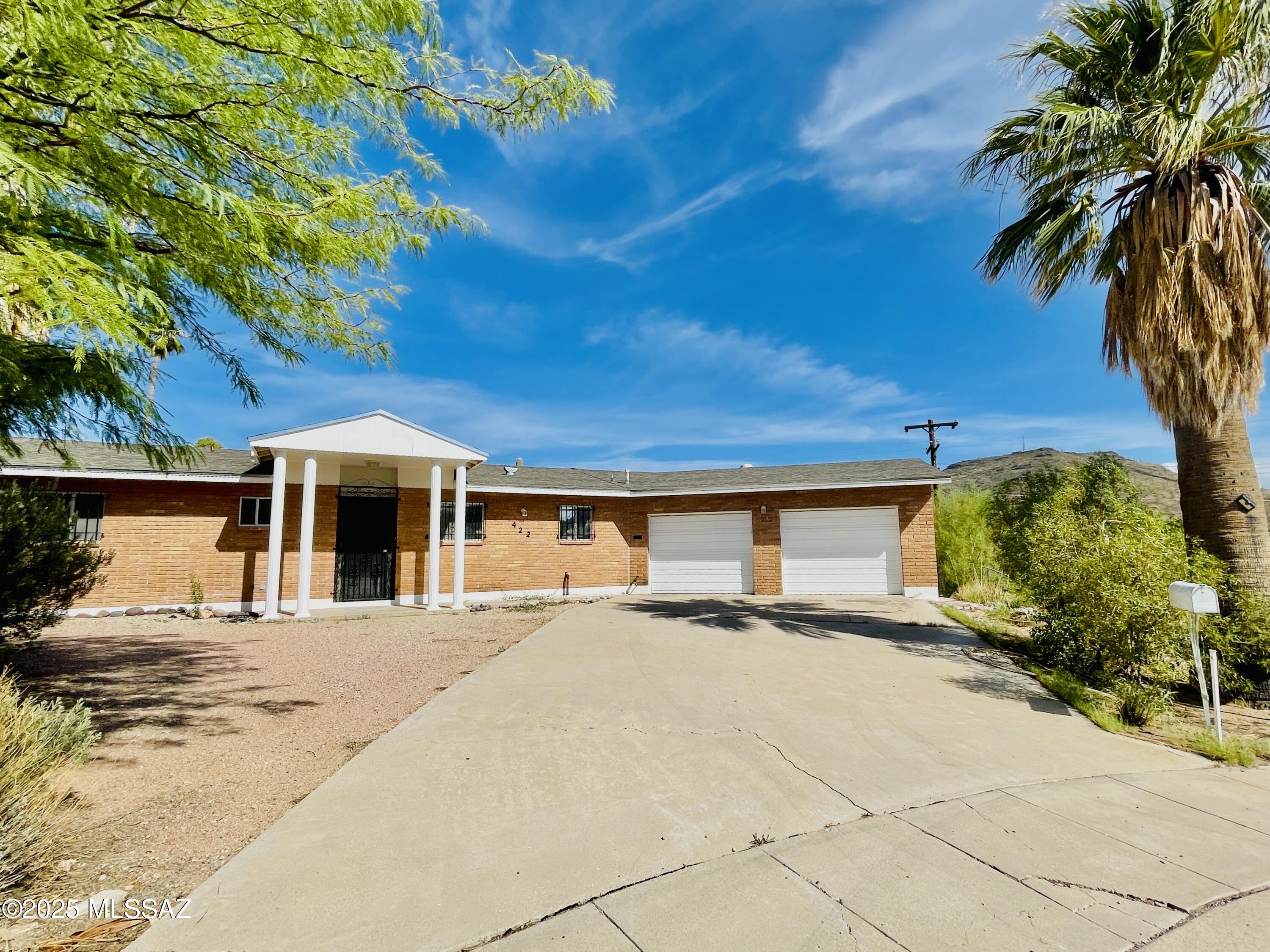 Desert Hills (1-82) - Residential Lease