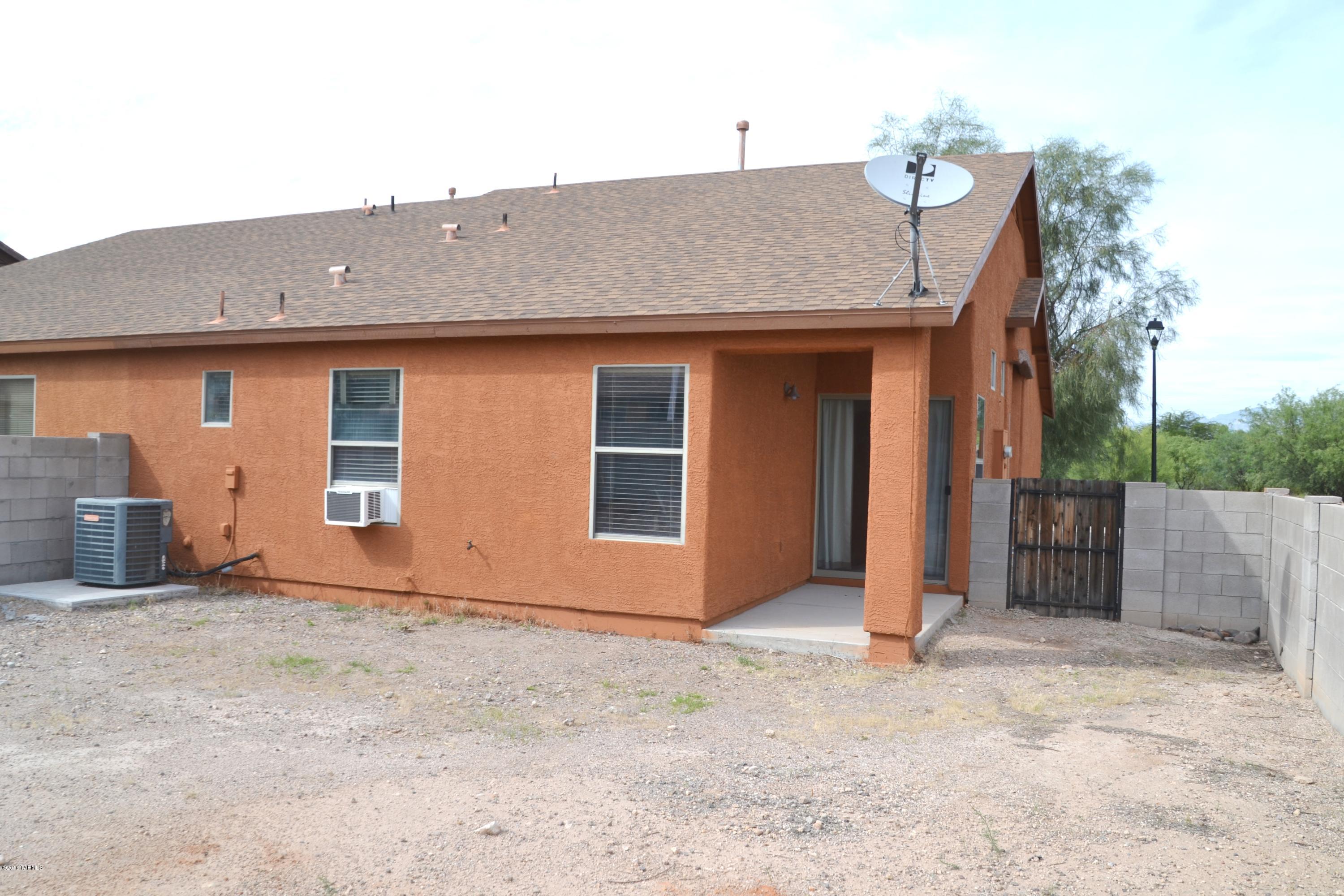 Tres Pueblos - Residential