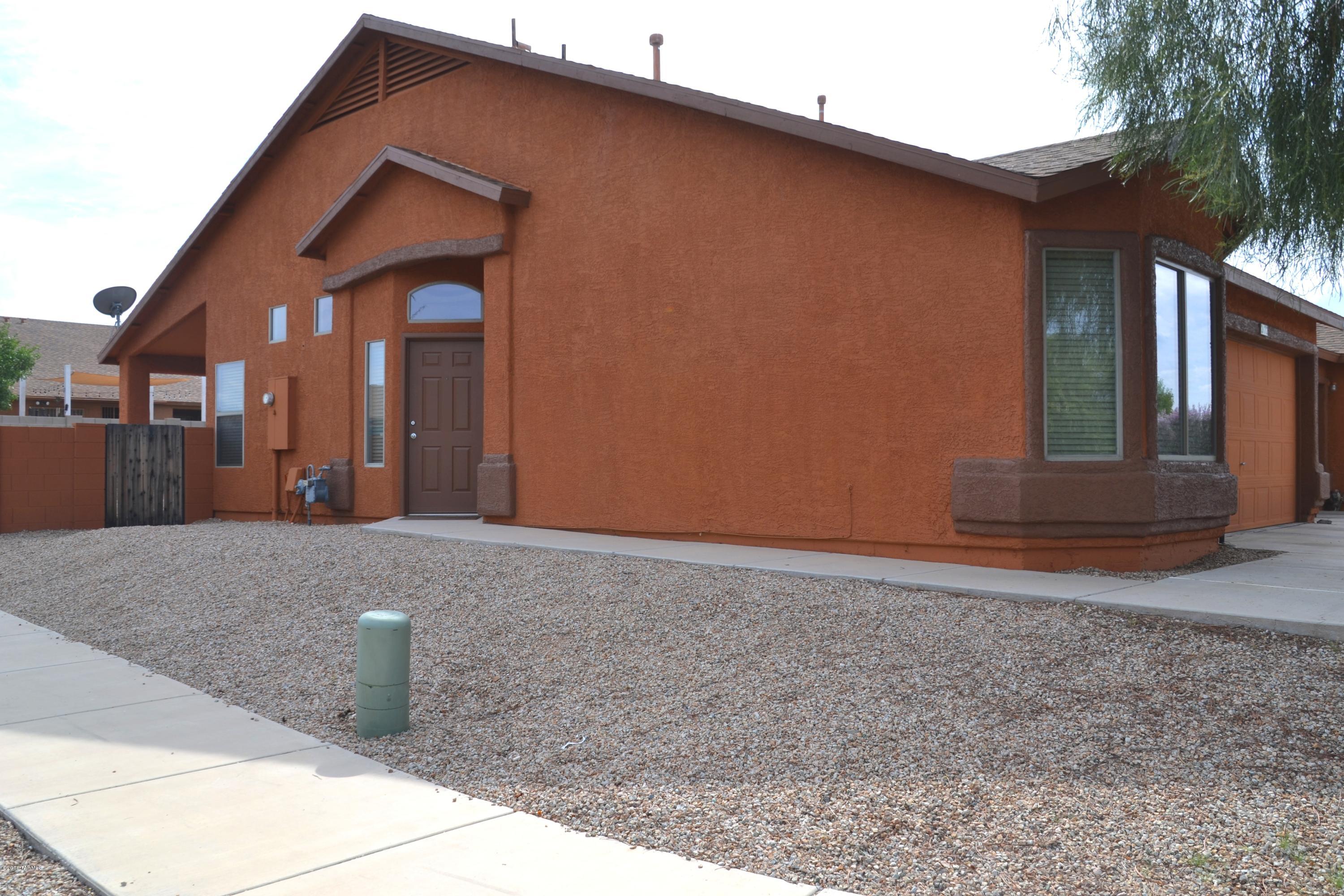 Tres Pueblos - Residential