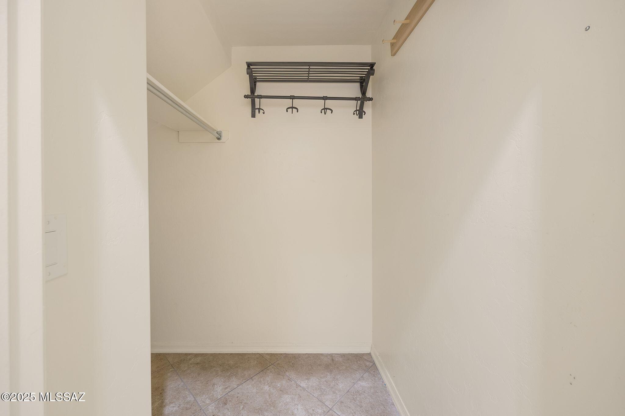 Rancho Vistoso NGHB 10 PCLS S,U & V - Residential