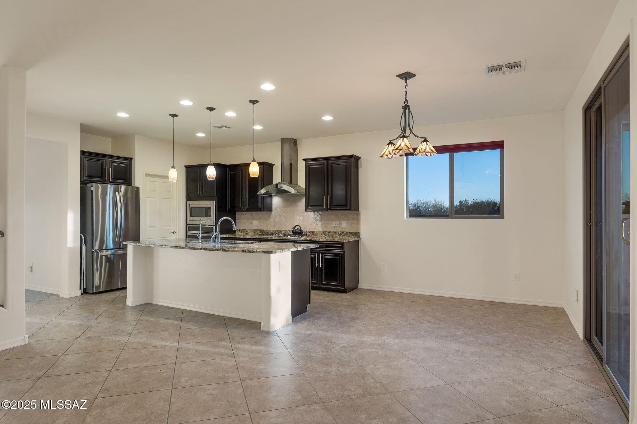 Rancho Vistoso NGHB 10 PCLS S,U & V - Residential