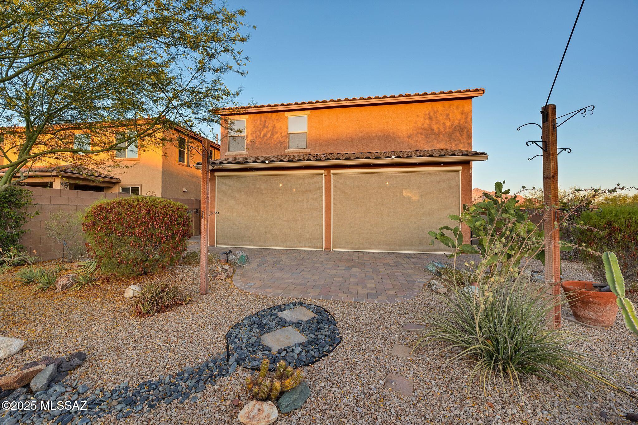 Rancho Vistoso NGHB 10 PCLS S,U & V - Residential