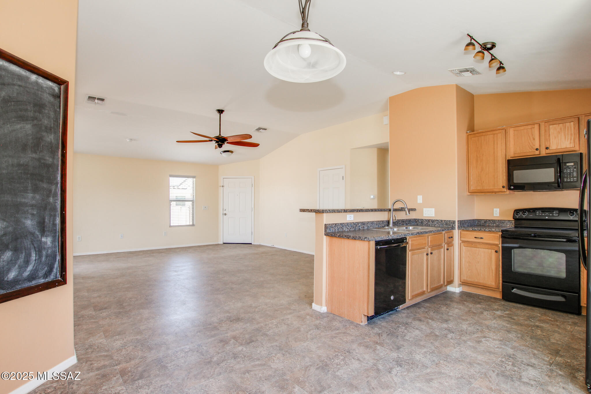 Interstate 10 and Kolb Road - Residential