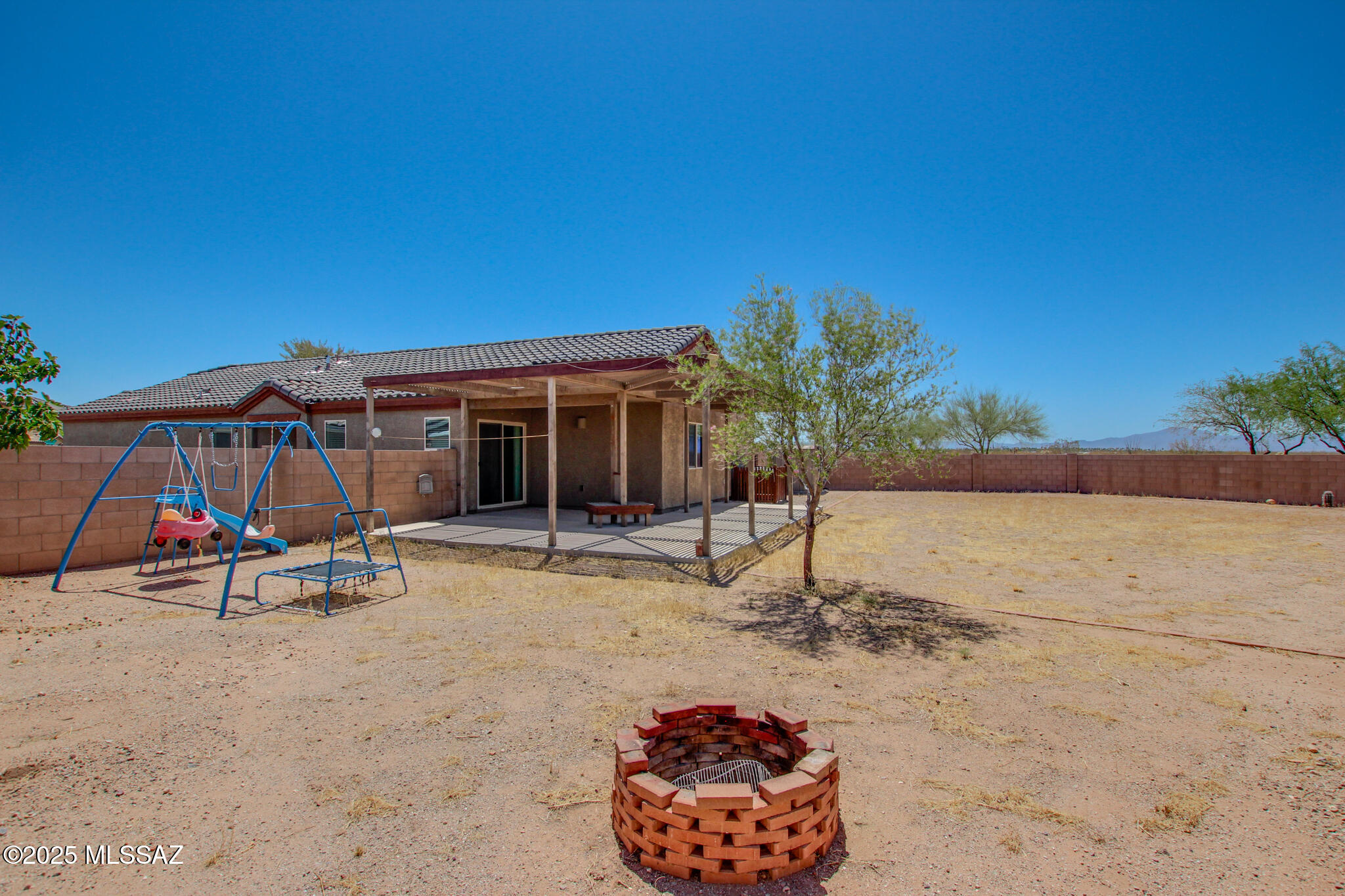 Interstate 10 and Kolb Road - Residential