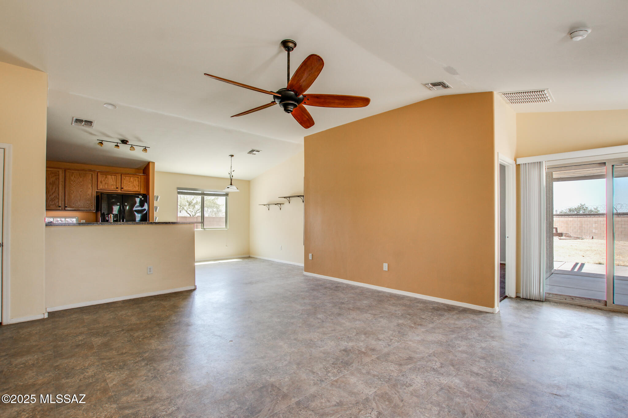 Interstate 10 and Kolb Road - Residential