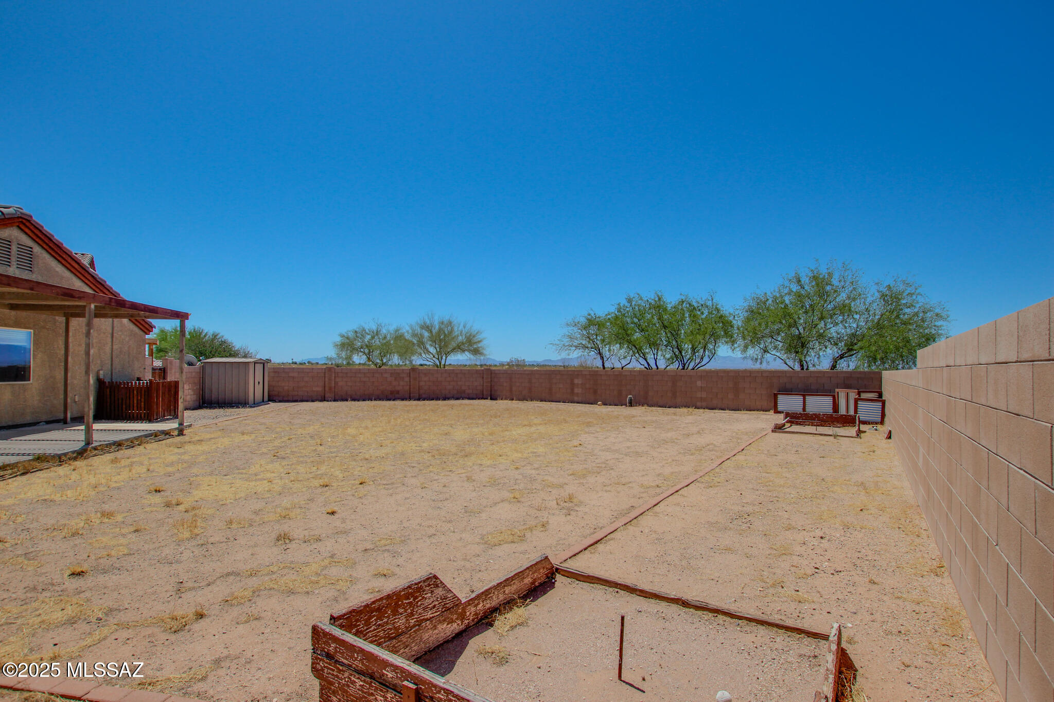 Interstate 10 and Kolb Road - Residential