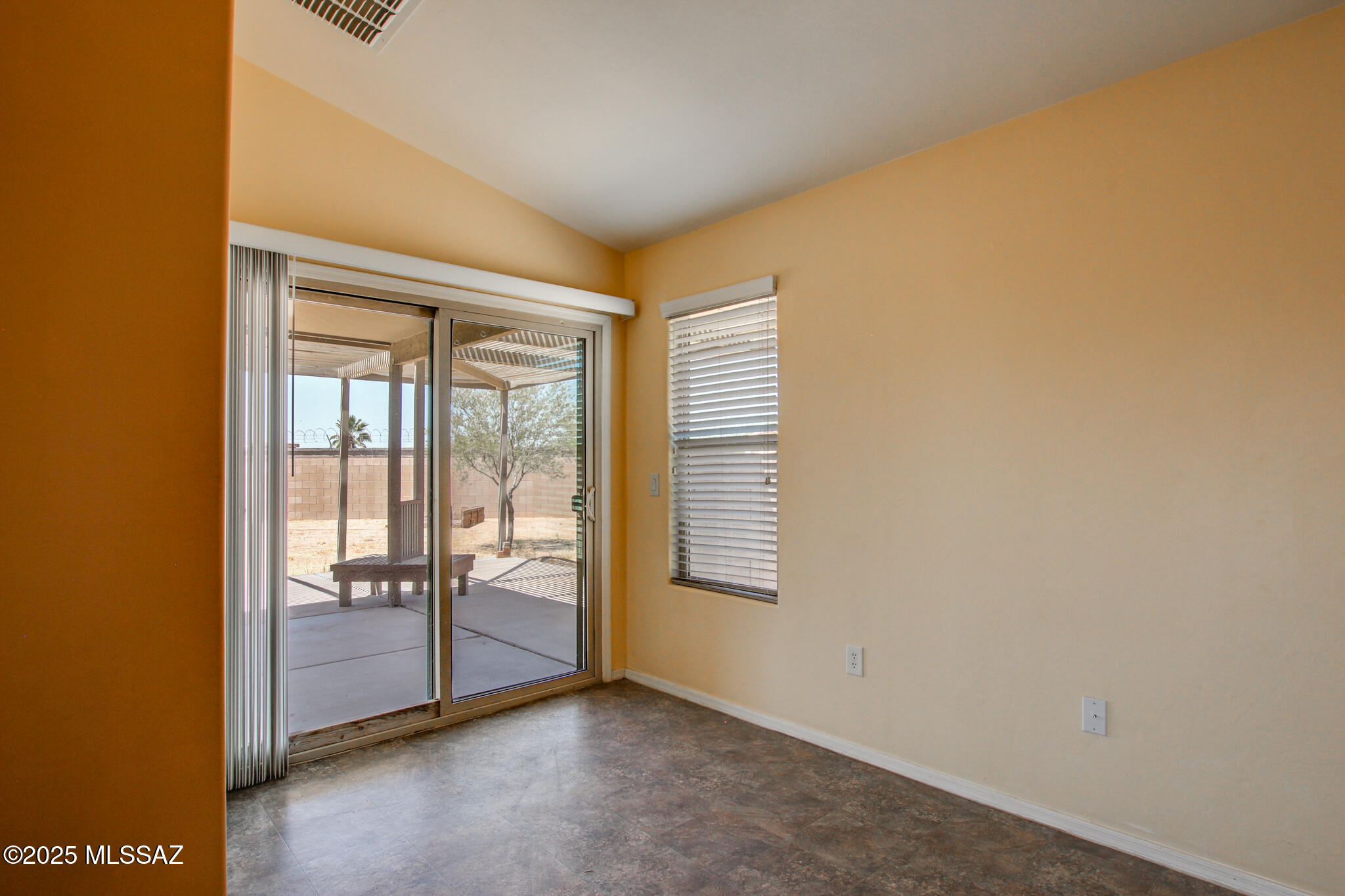 Interstate 10 and Kolb Road - Residential