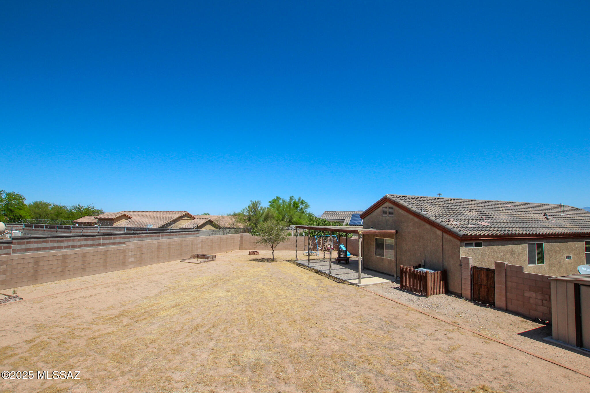 Interstate 10 and Kolb Road - Residential