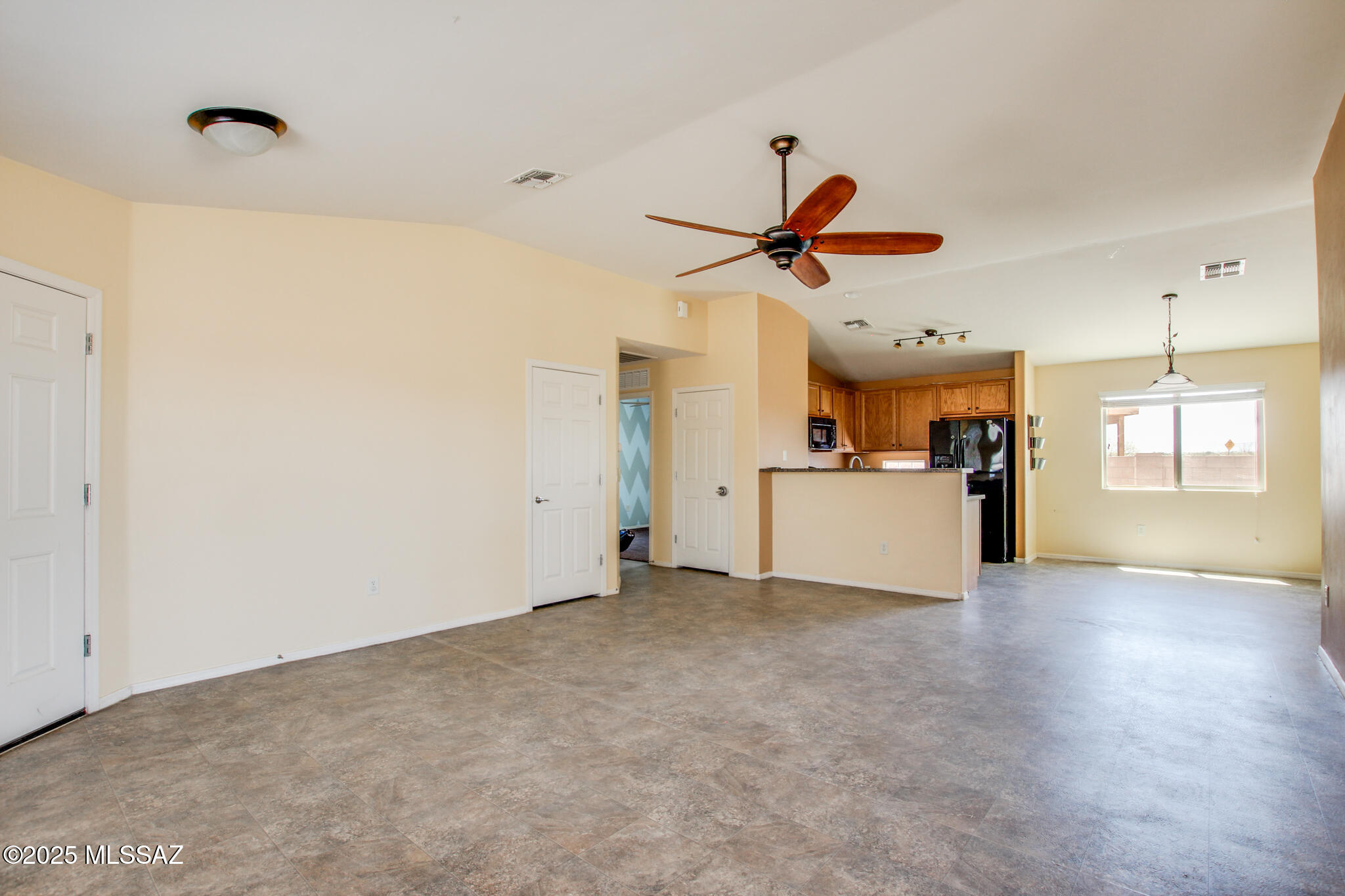 Interstate 10 and Kolb Road - Residential