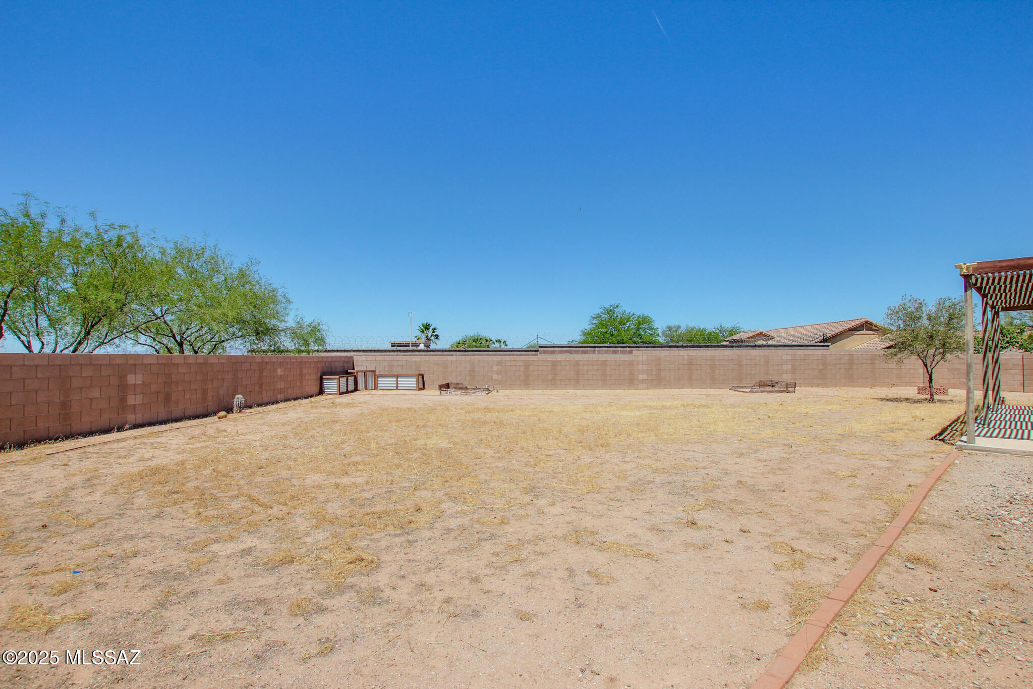 Interstate 10 and Kolb Road - Residential