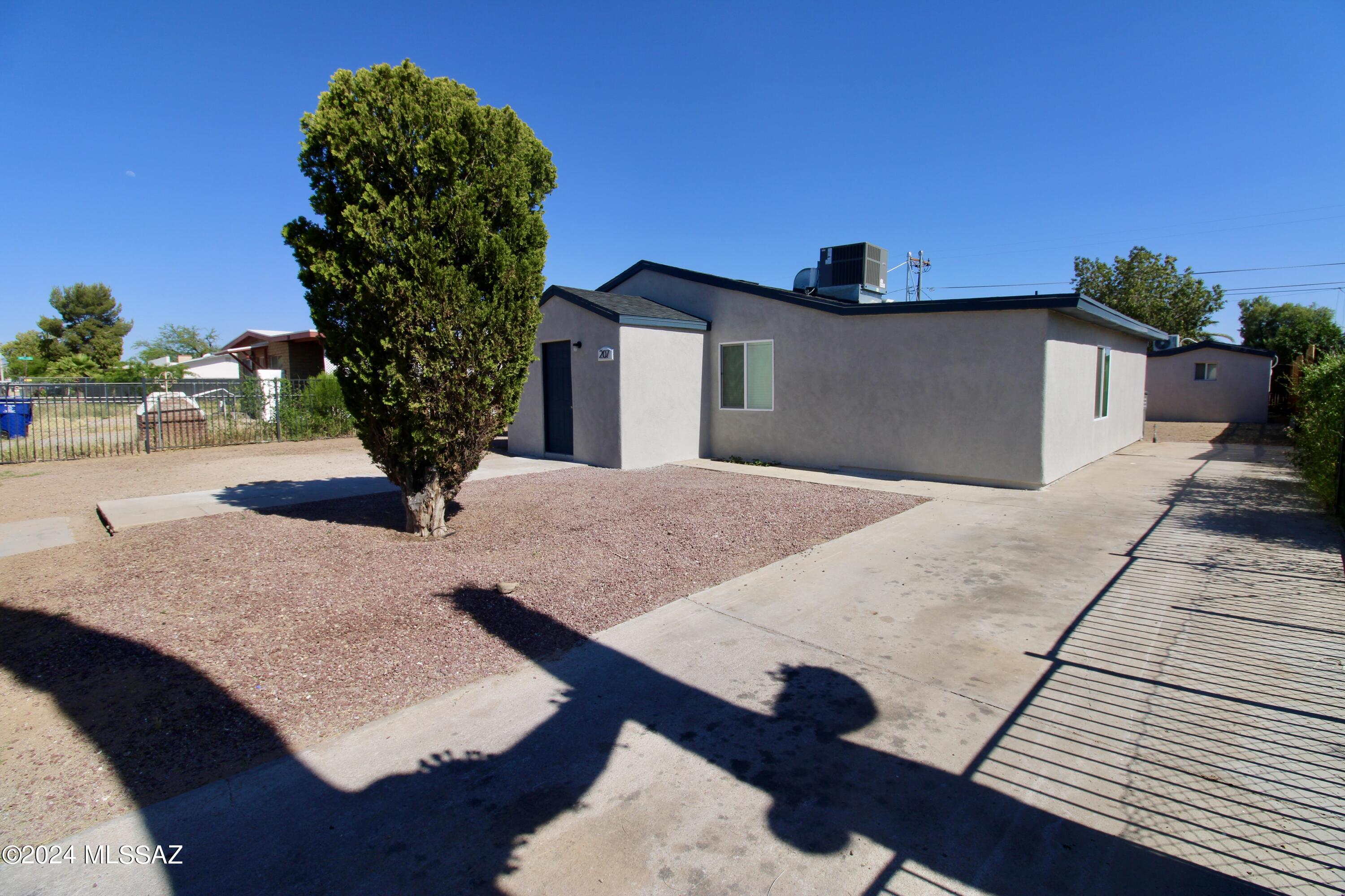 National City NO. 5 - Residential Lease
