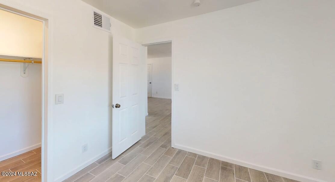 National City NO. 5 - Residential Lease