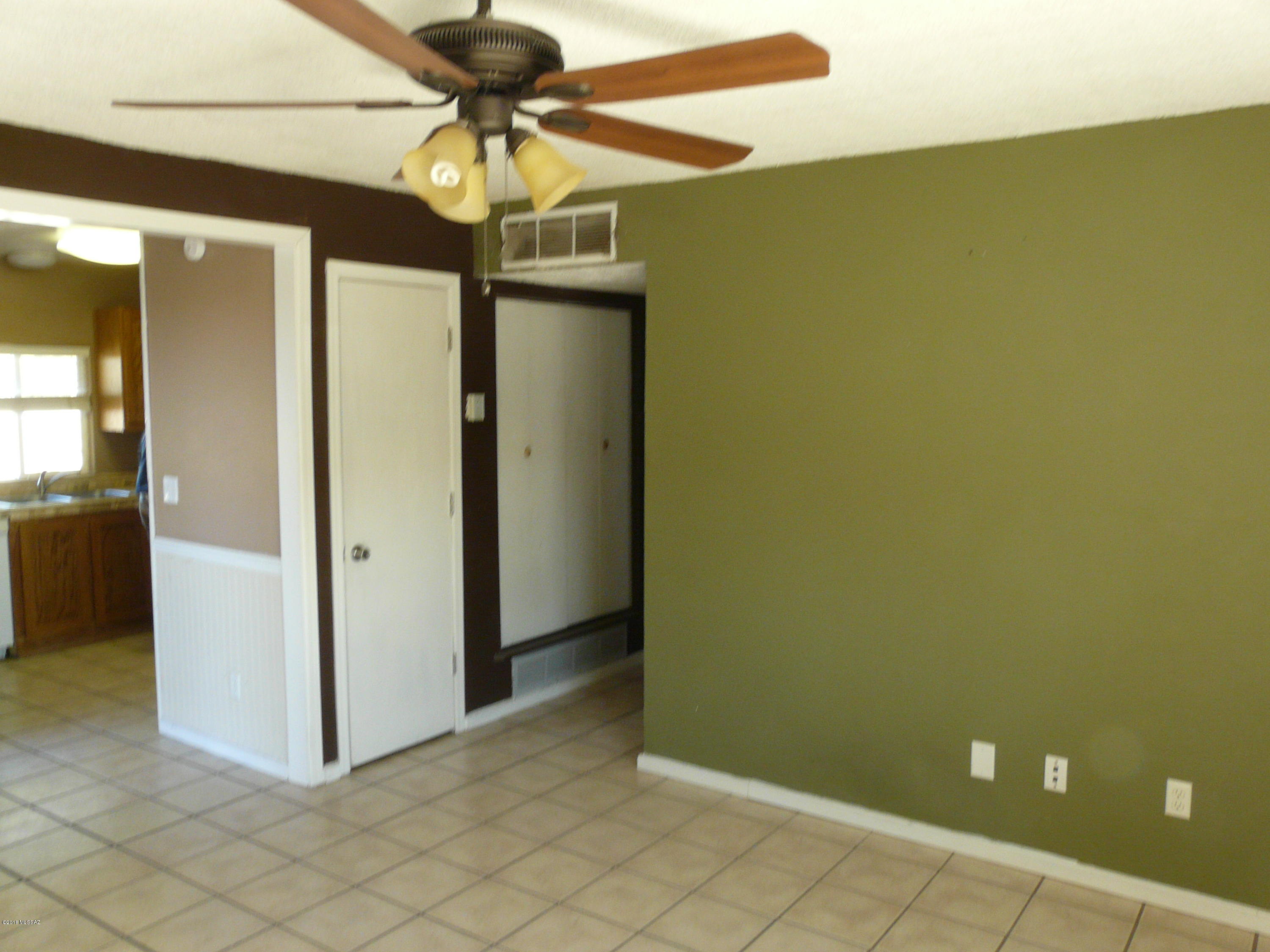 Escalante Heights No. 2 (1-172) - Residential Lease