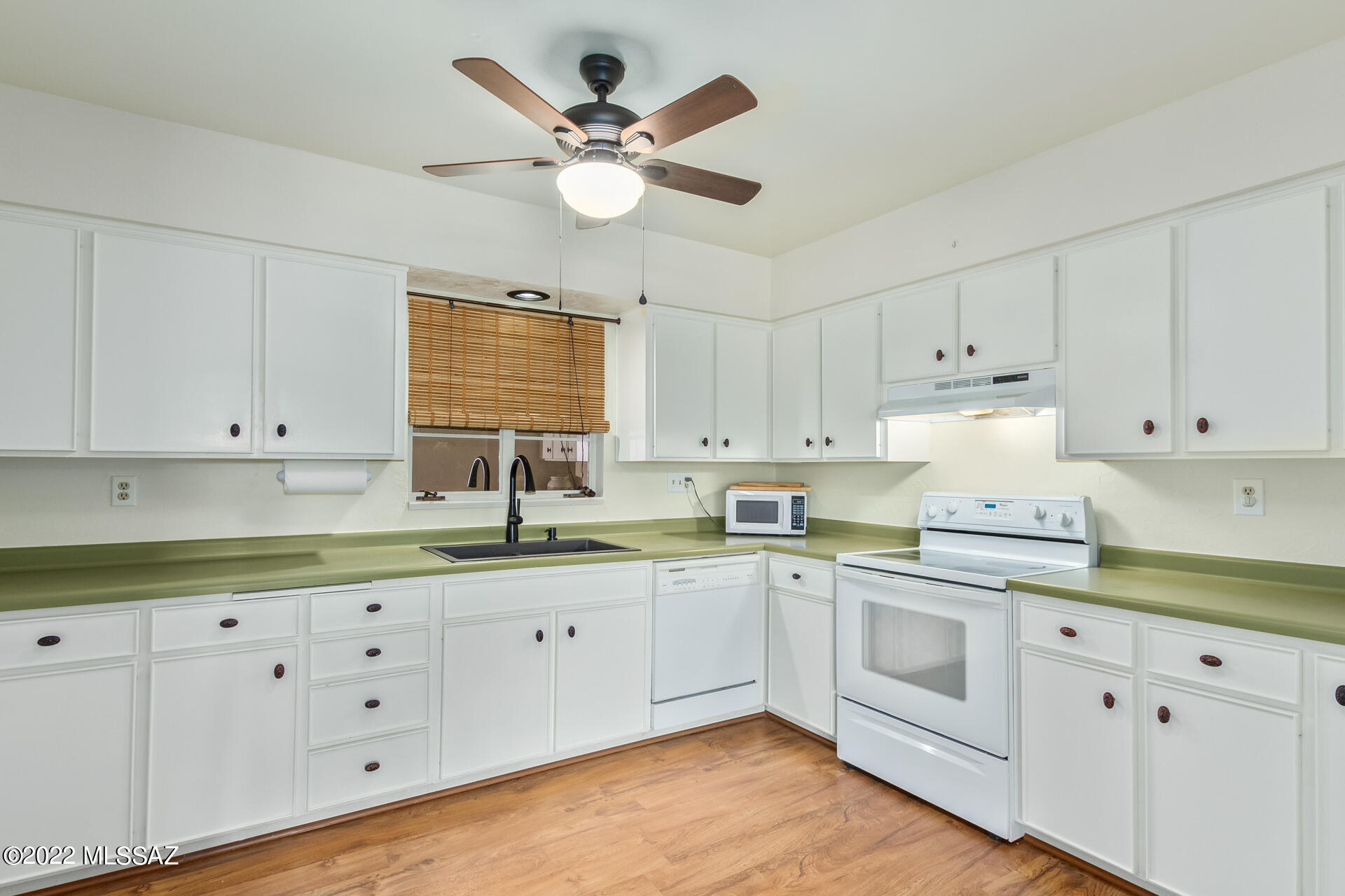Green Valley Townhouses 4 - Residential
