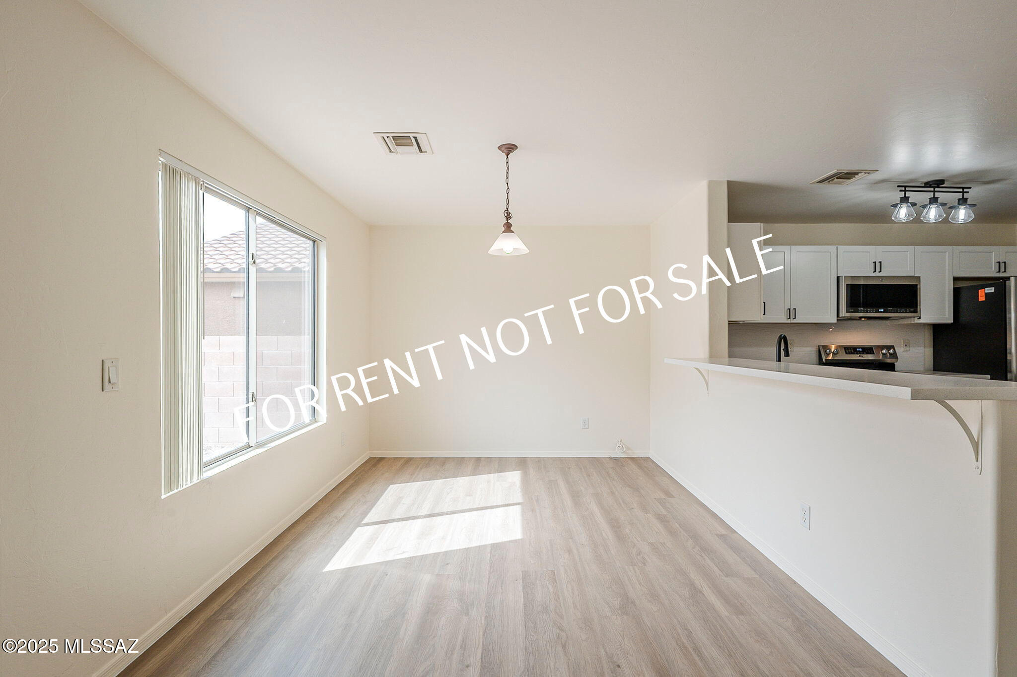 Valencia Reserve (1-326) - Residential Lease
