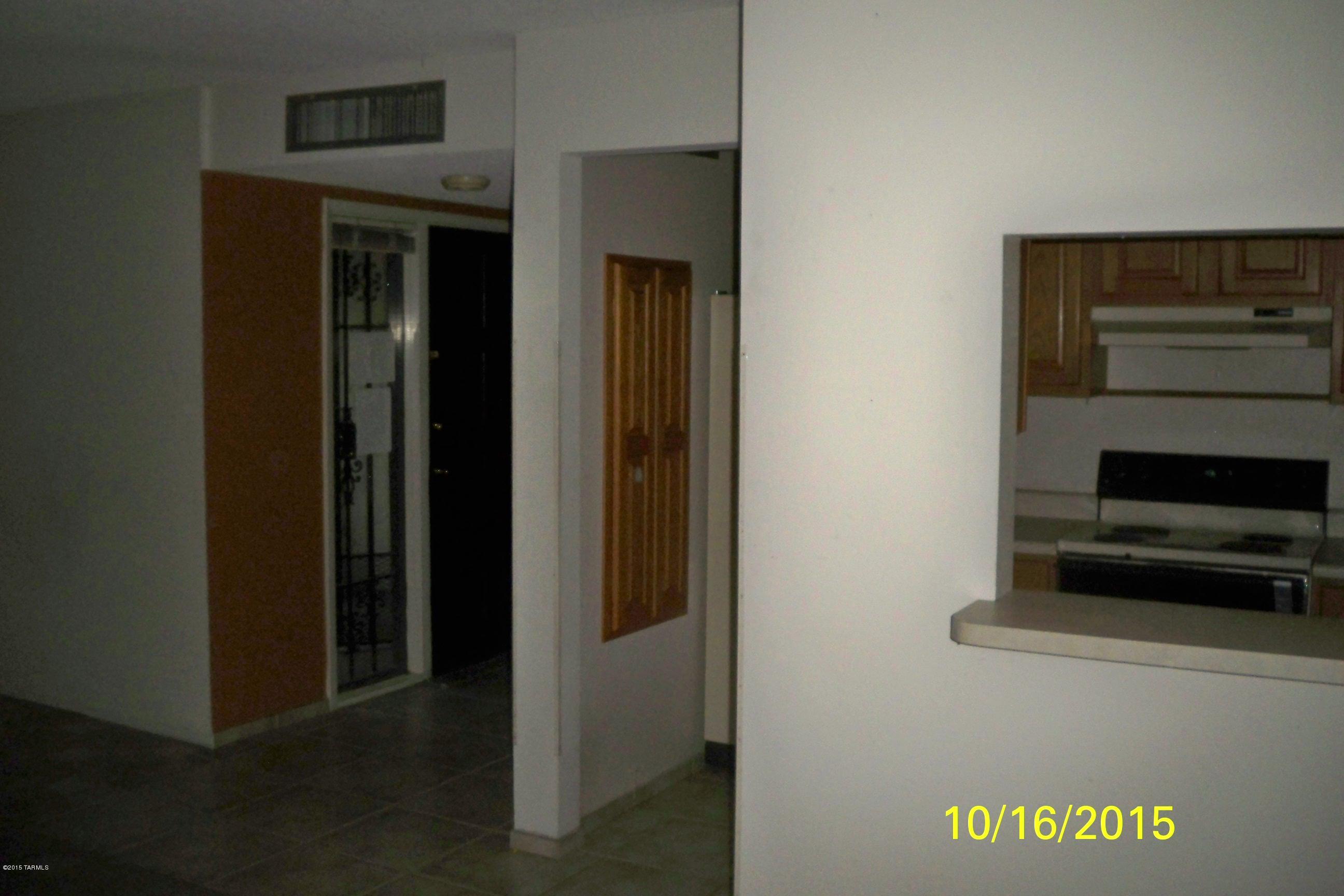 Las Solanas Blk 1 (1-49) - Residential