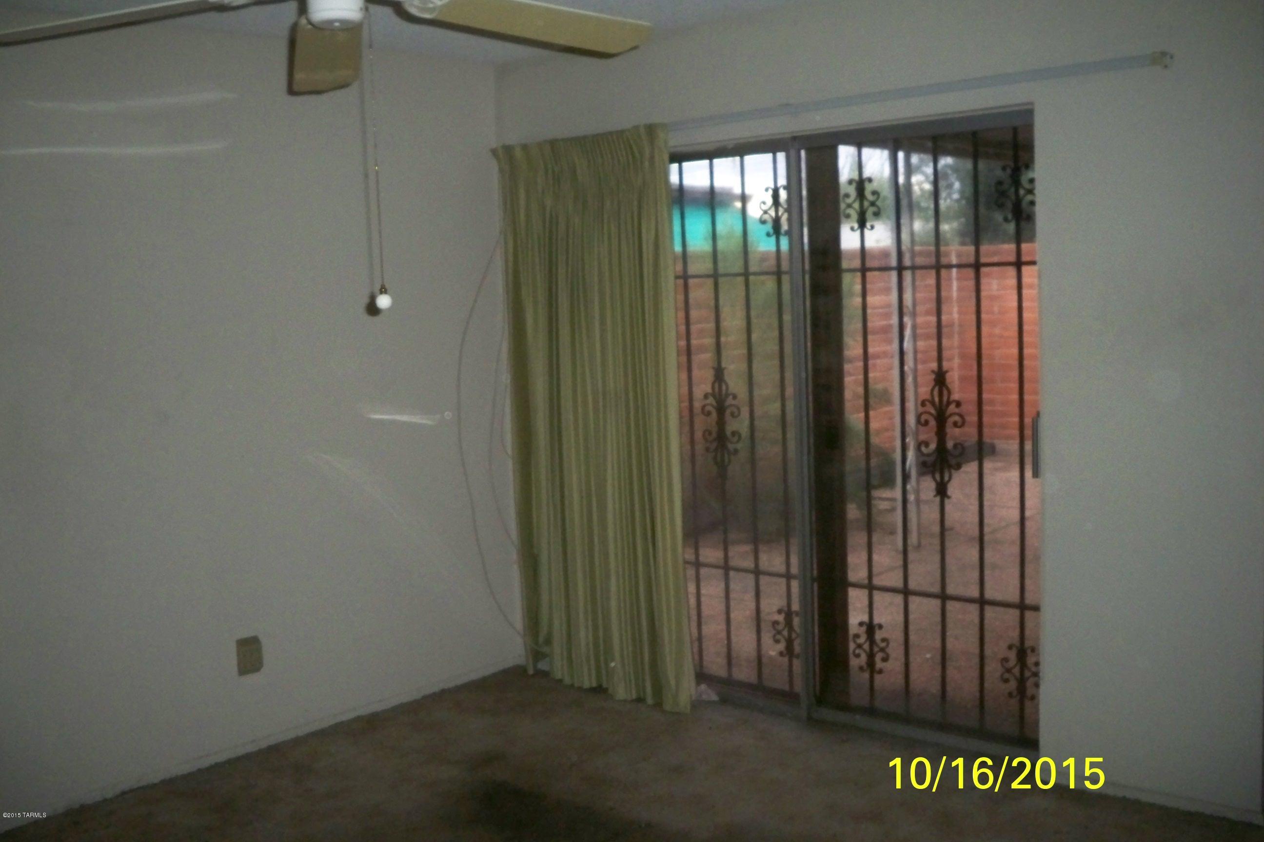 Las Solanas Blk 1 (1-49) - Residential