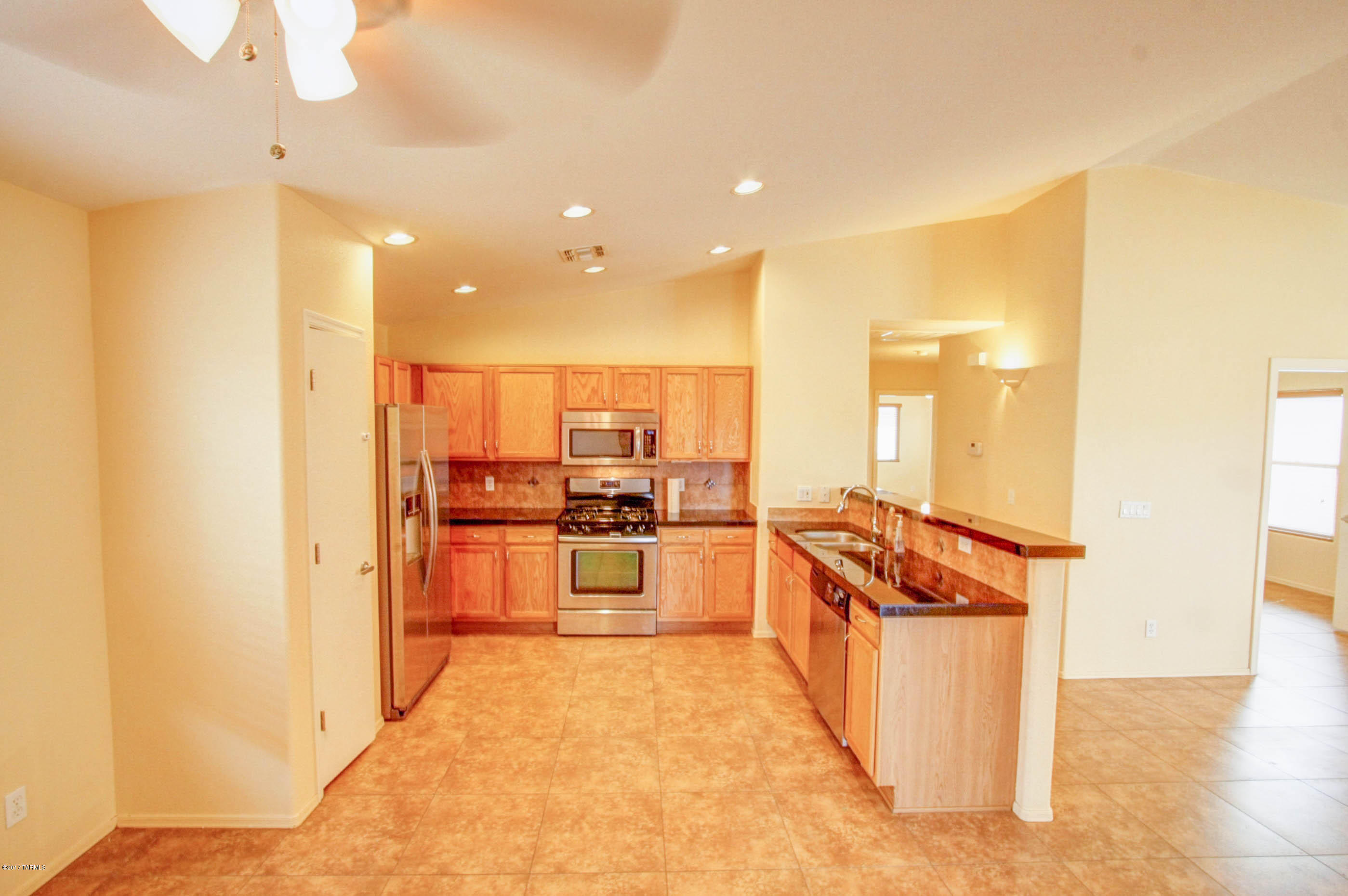 Desert Crossings at Rita Ranch (1-255) - Residential Lease