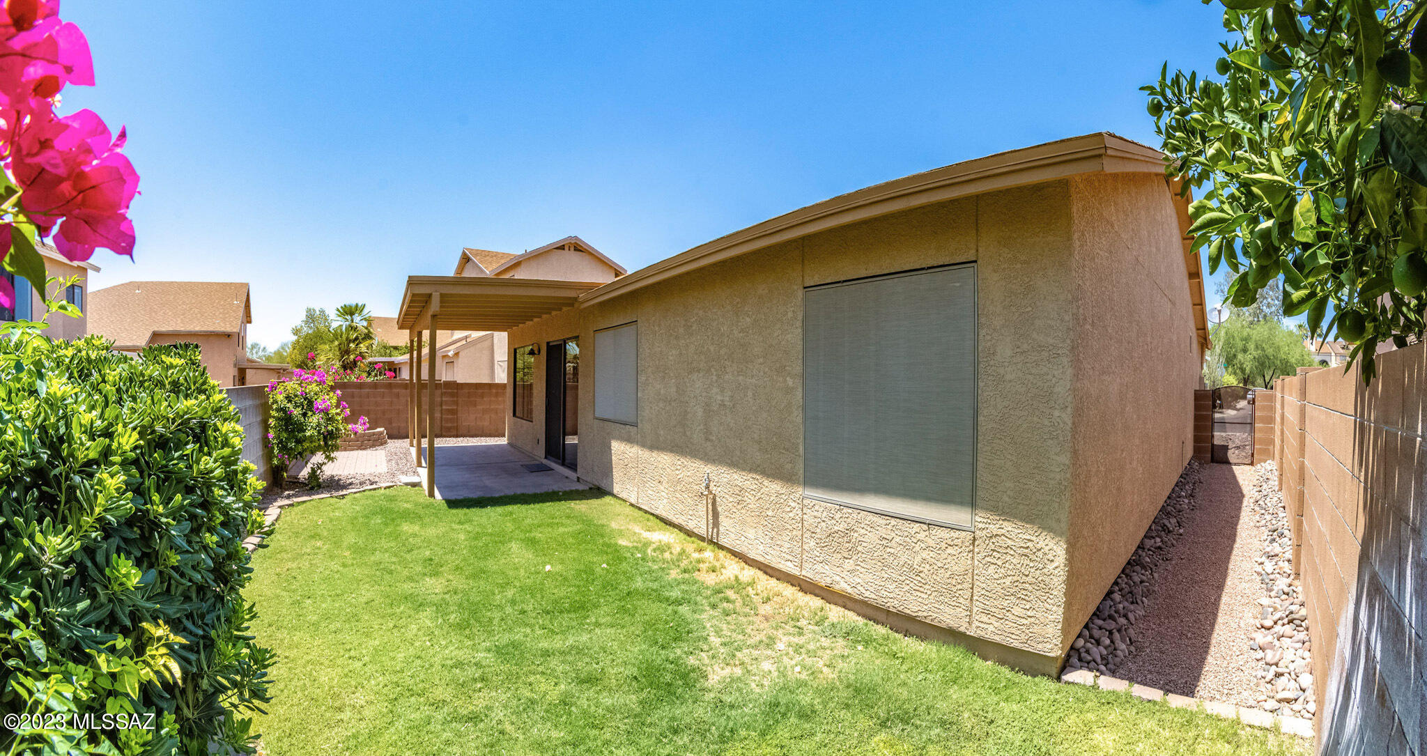Country Club(1-221) - Residential