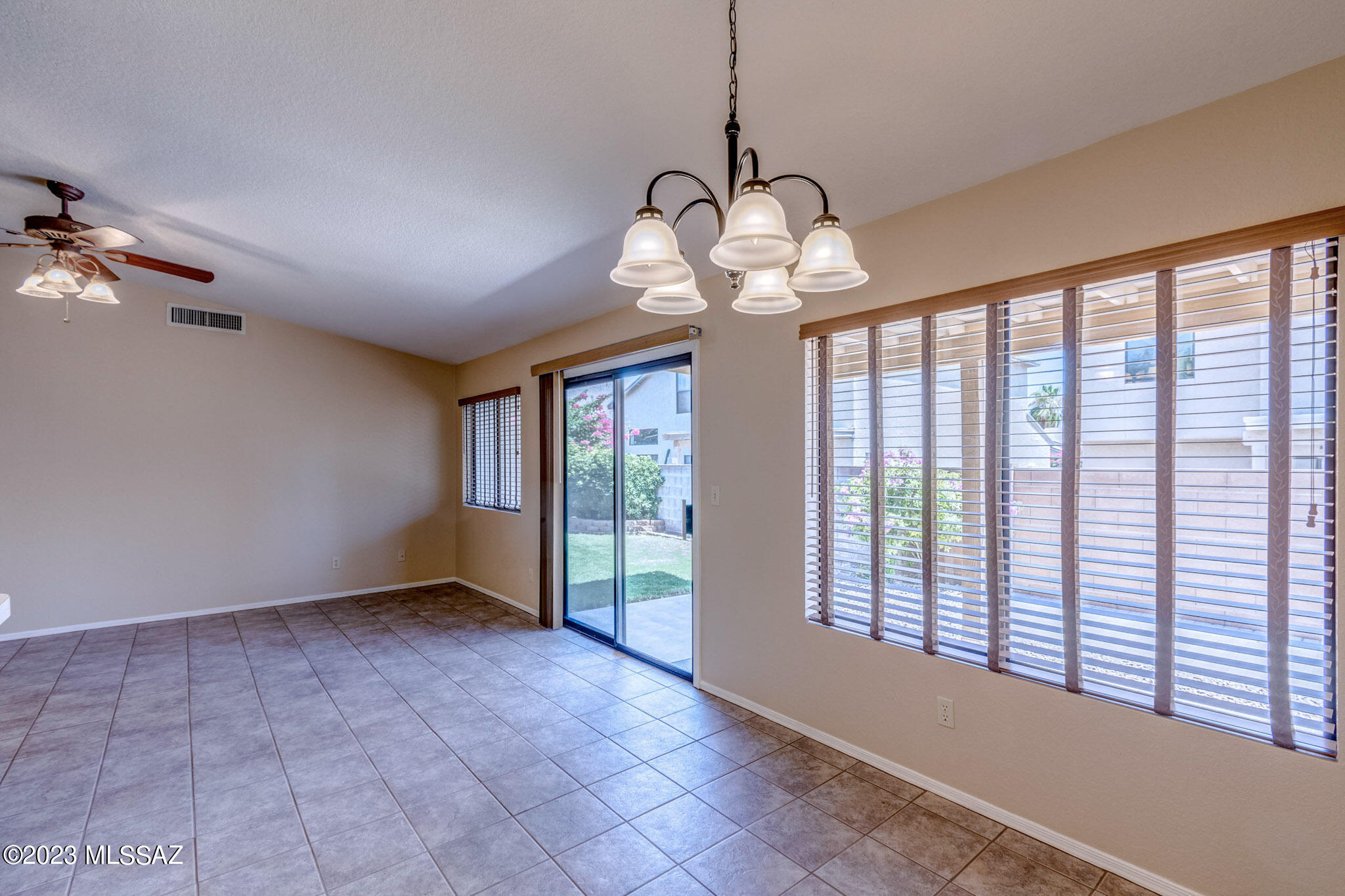 Country Club(1-221) - Residential