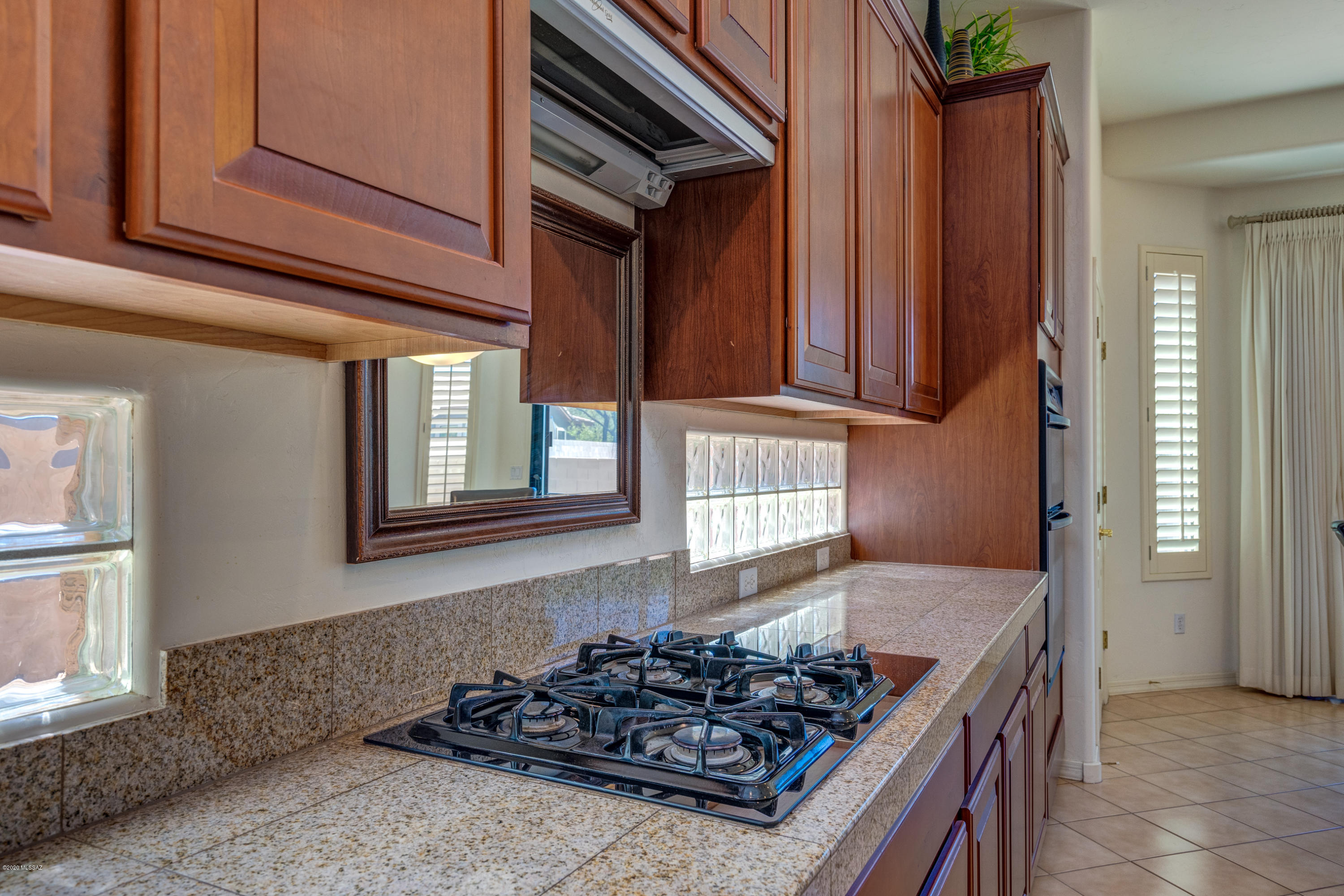 Mira Vista (1-60) - Residential