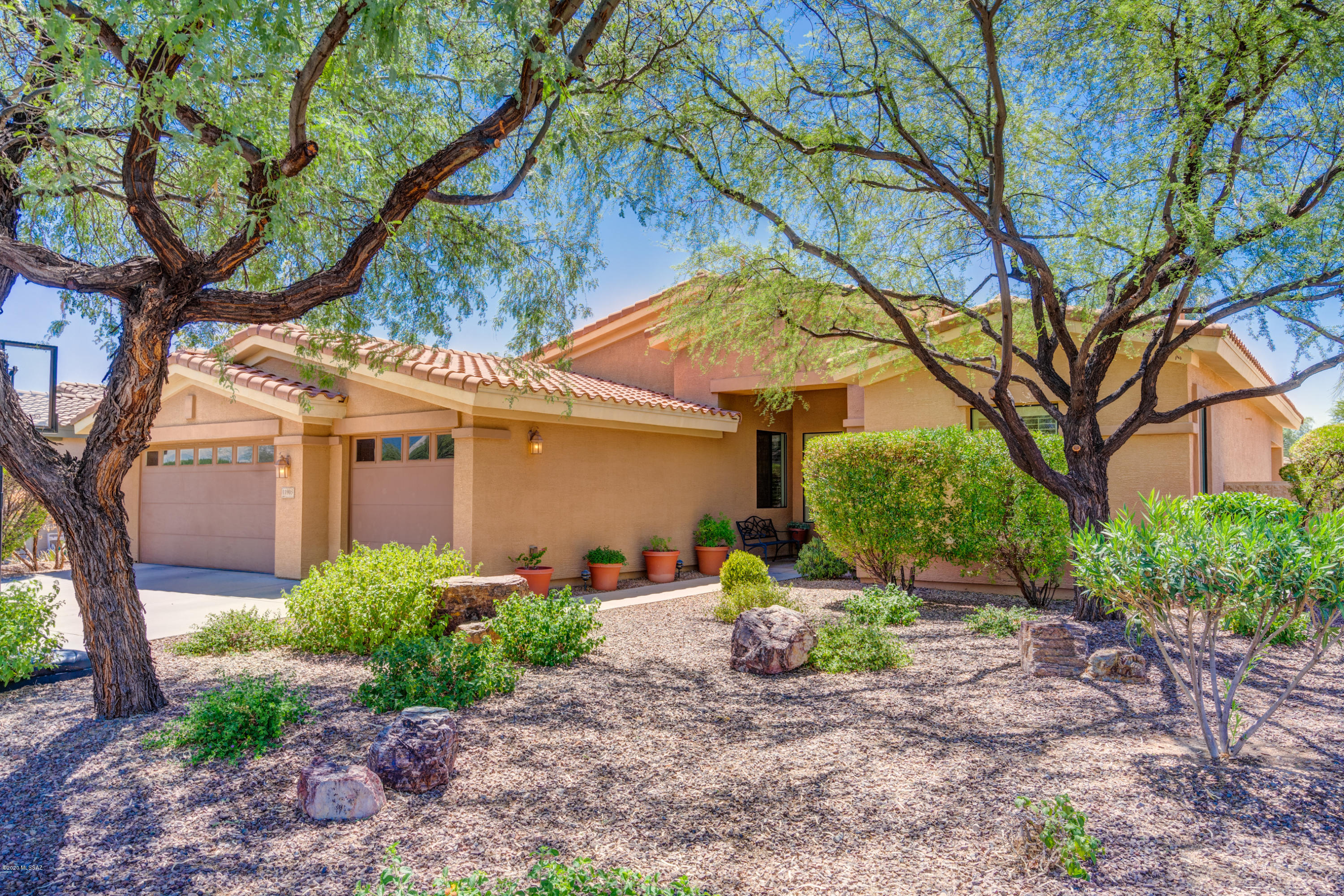 Fall in love with this home in the desirable Mira Vista subdivision! Mature vegetation and meticulously maintained yards set this community apart as one of OV's finest. This wonderful home has spacious living areas with split floor plan - 3 bedrooms PLUS a DEN!!! The functional kitchen is separate but not secluded from the living space. Cool off in the beautiful pool surrounded by the expertly, manicured yard and putting green. In the winter, get toasty by the firepit. Priced right on the money for 1/4 acre lot and fabulous location.