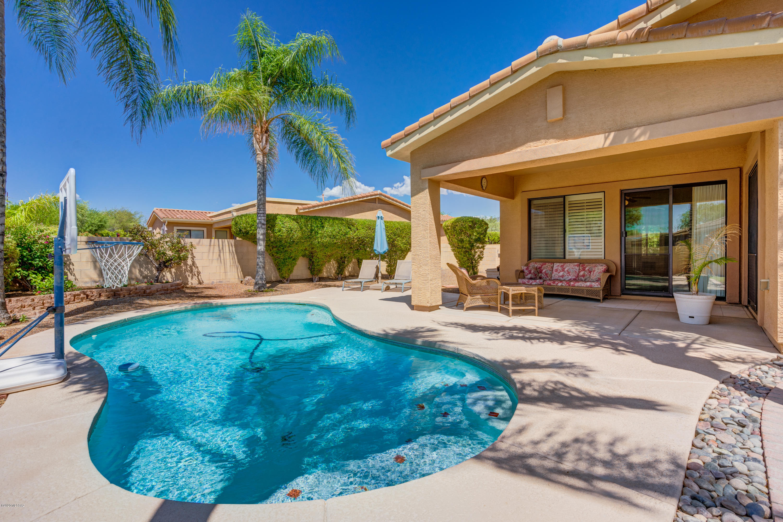 Mira Vista (1-60) - Residential