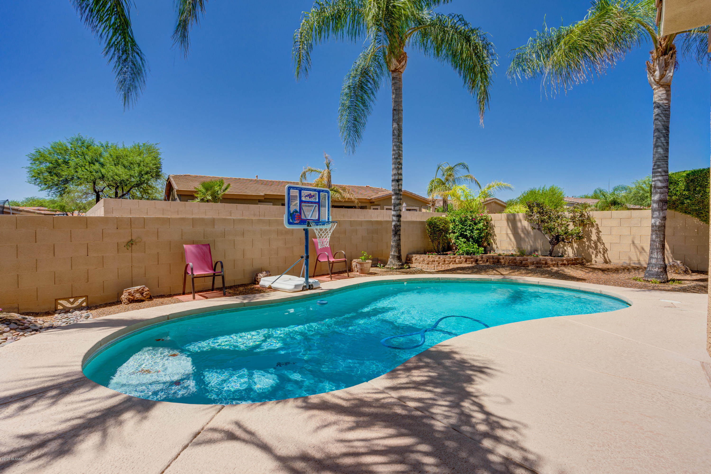 Mira Vista (1-60) - Residential