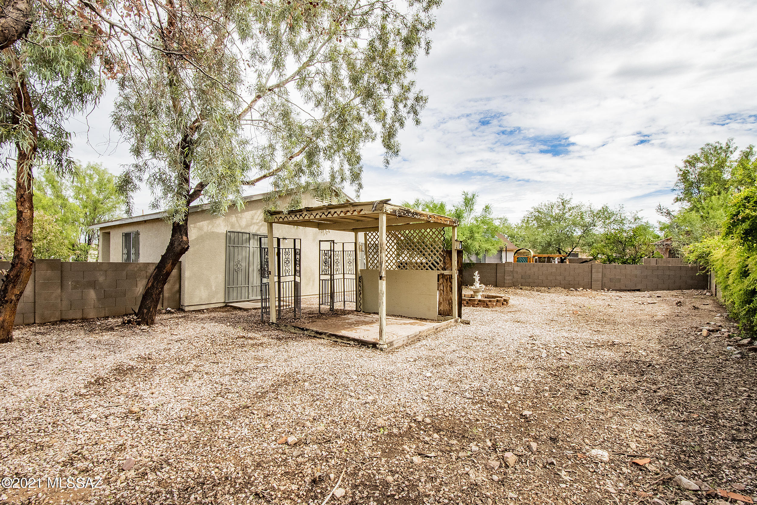 La Tierra Buena (1-207) - Residential
