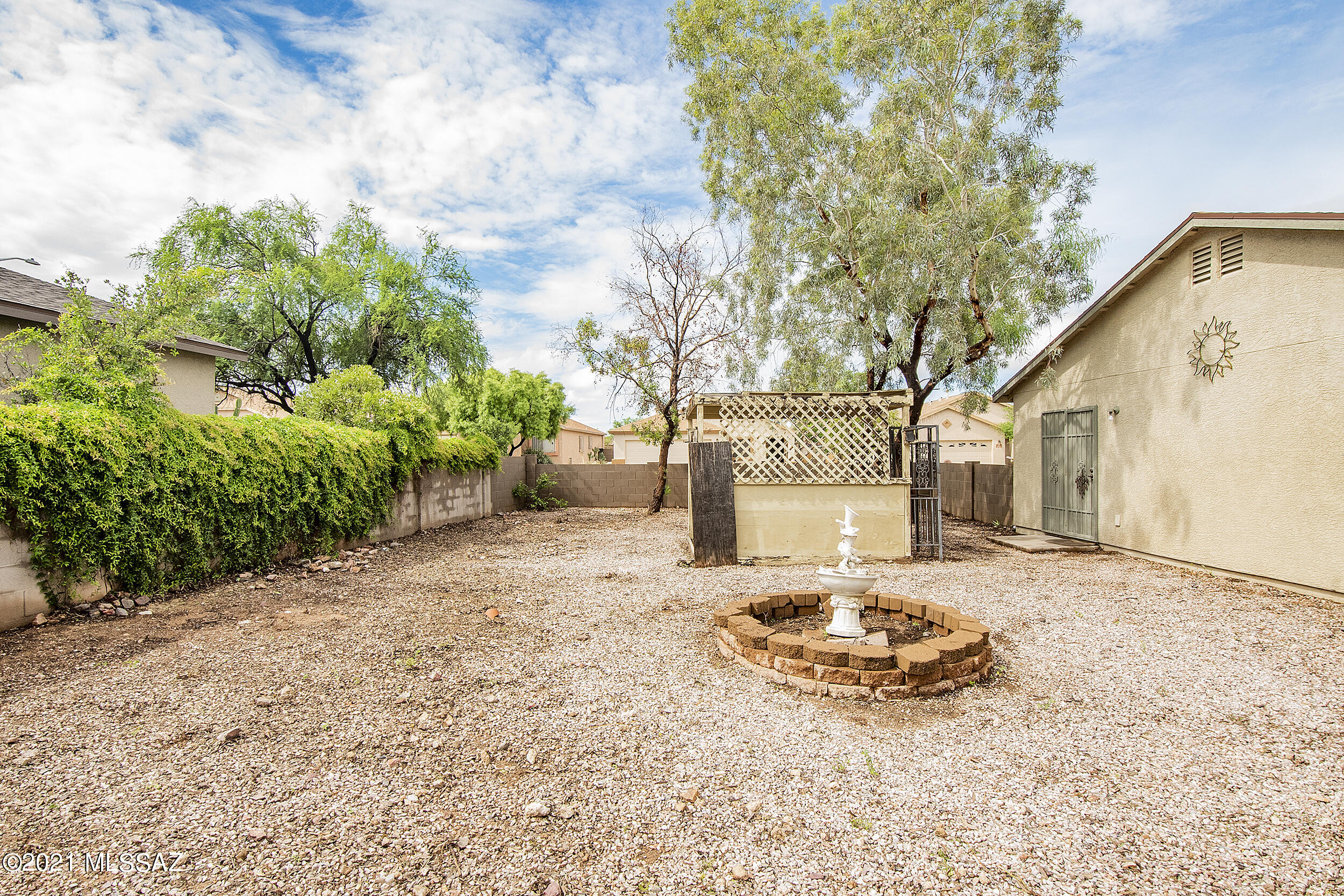 La Tierra Buena (1-207) - Residential