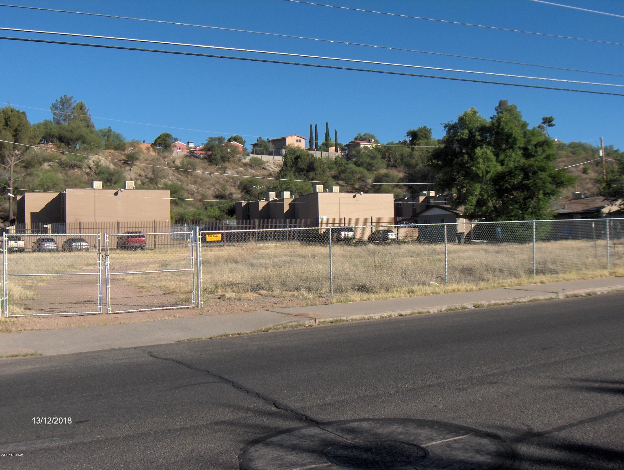 One half acre zoned General Commercial all buildable land, easy access to I-19 Freeway, main road, Grand Avenue, Hospital,  shopping centers, good for Medical Clinics, offices, retail and more. This property is also for rent.
