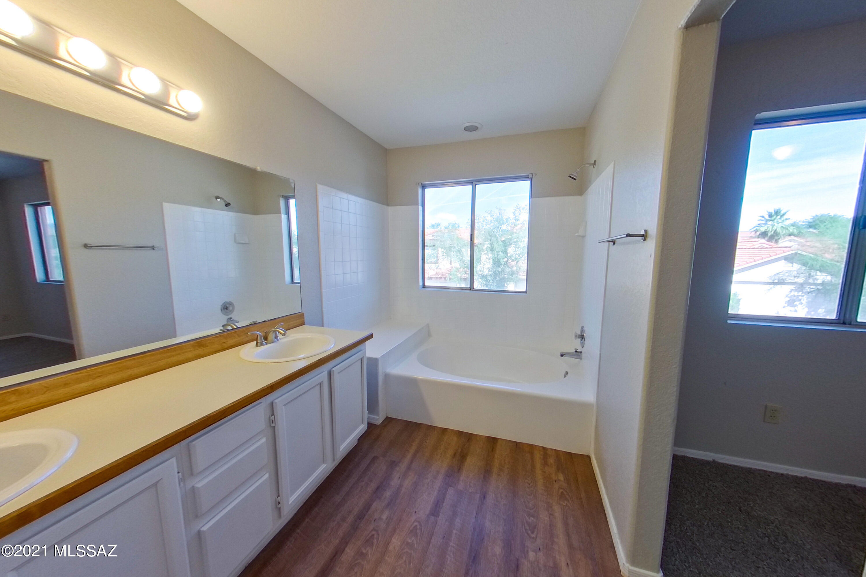 Country Highlands (1-180) - Residential